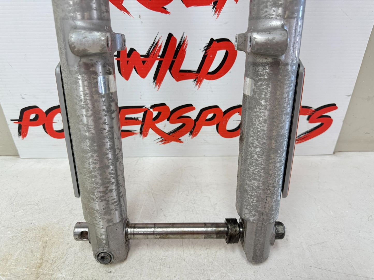 2003 Harley Davidson Sportster Front End Suspension Forks Triple Tree 39mm