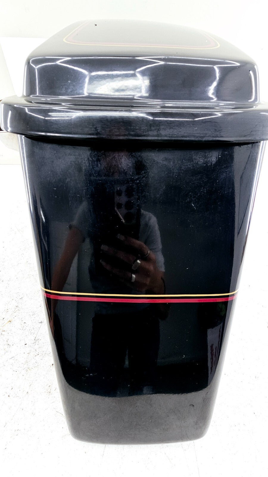 2002 HARLEY ELECTRA GLIDE Right Saddlebag Housing & Lid OEM HD Black Paint