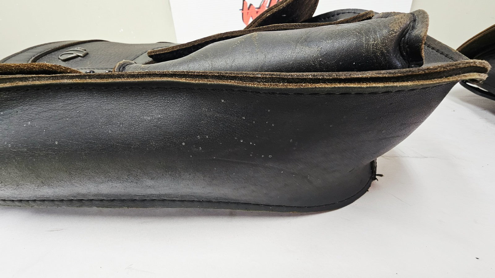 1995 HARLEY SOFTAIL FATBOY OEM Leather Studded Saddlebags Bags Rails Pair