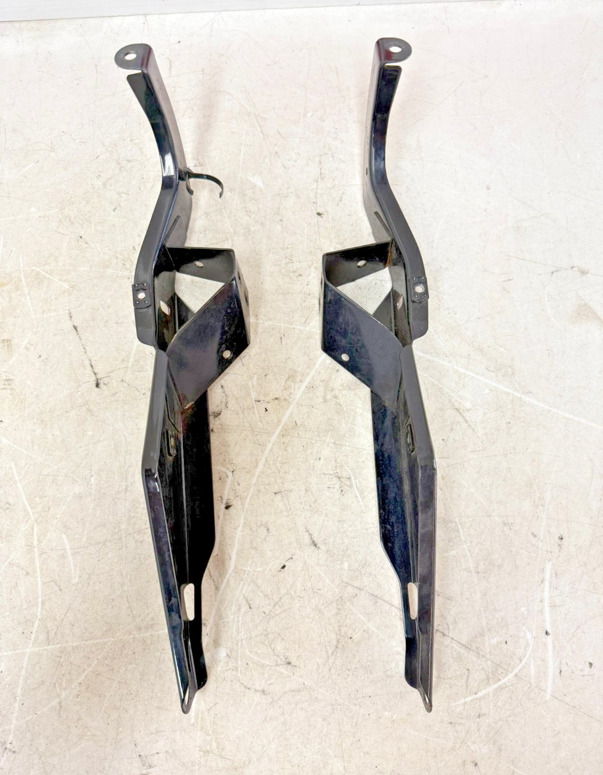 2003 HARLEY ELECTRA GLIDE Inner Batwing Fairing Bracket Support Right & Left