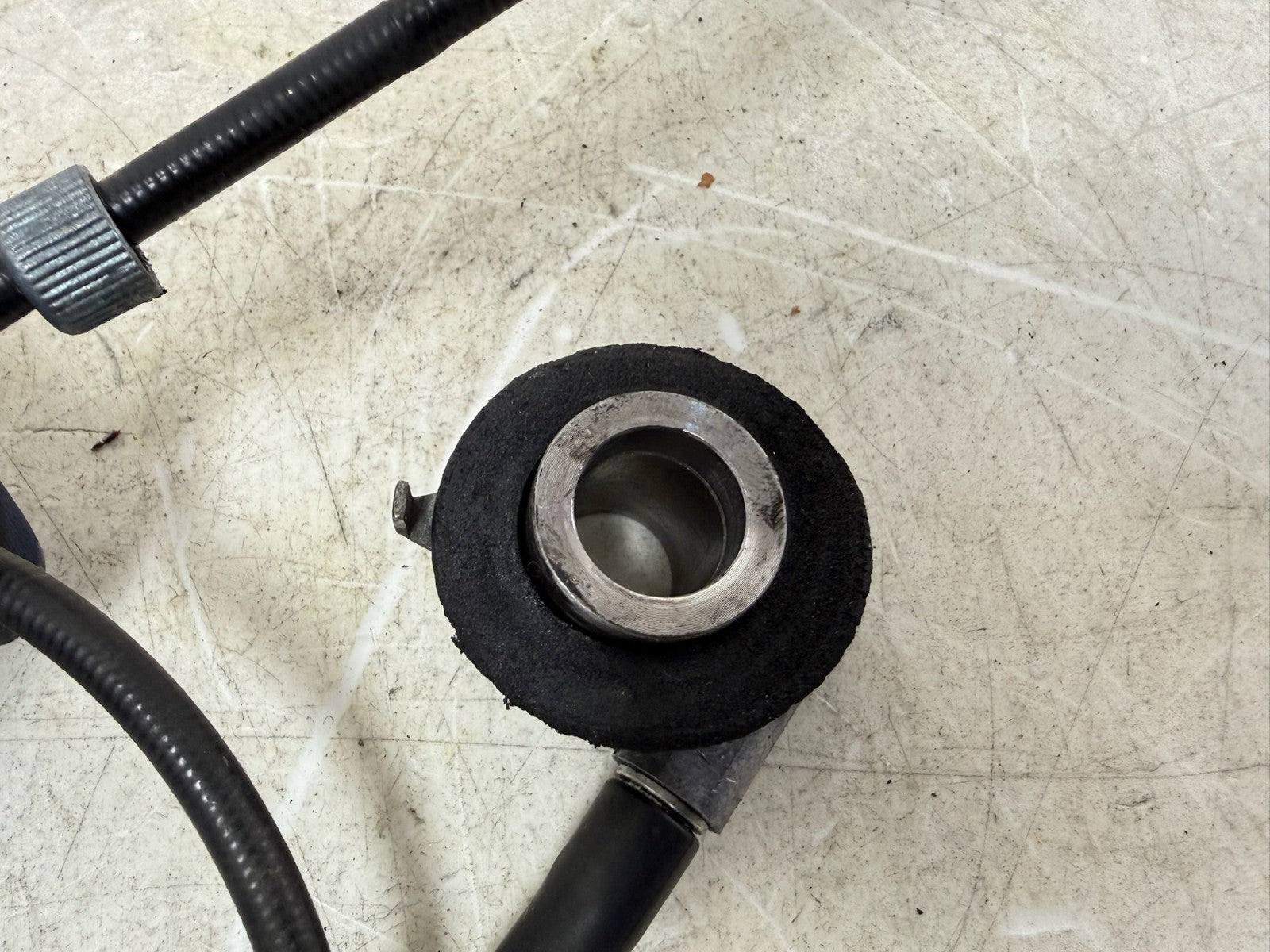 1993 HARLEY DYNA Wide Glide Speedo Speedometer Drive Gear Cable