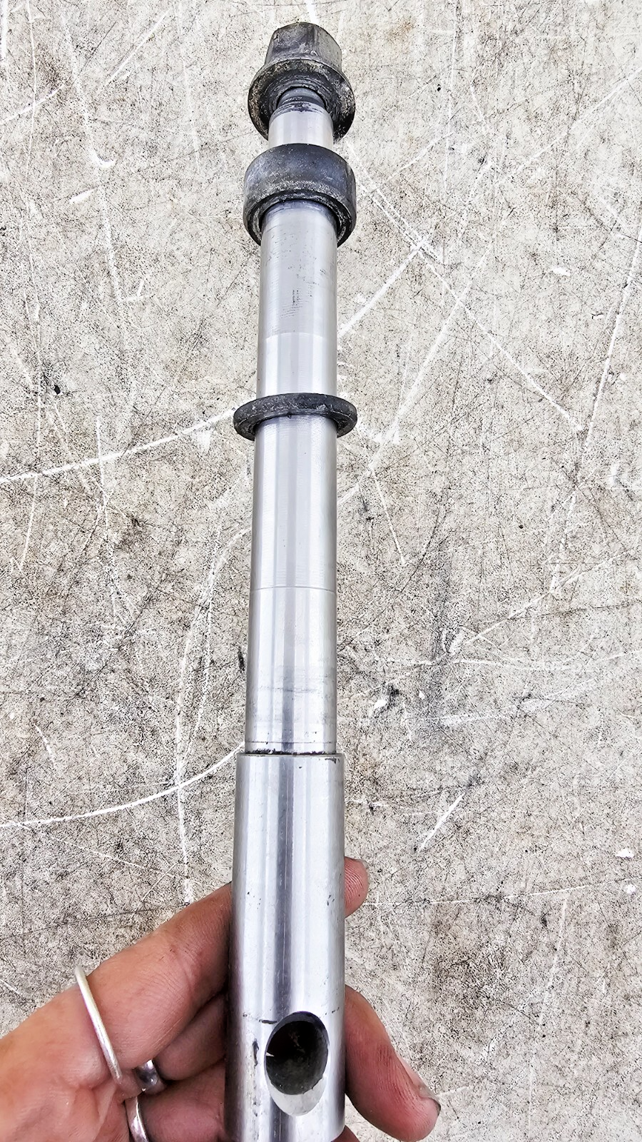 2000 Harley Davidson Sportster Front Wheel Axle Bolt Shaft Straight