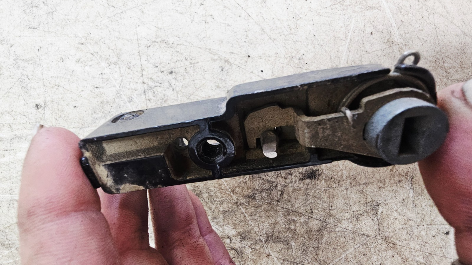1995 HONDA GOLDWING GL1500 Trunk Helmet Lock Latch Holder Saddlebag Lever