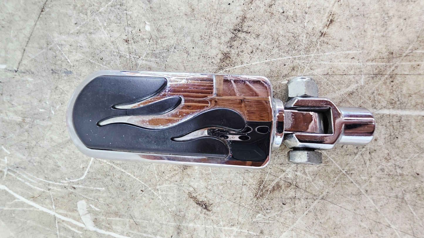 1996 HARLEY SOFTAIL Passenger Foot Pegs & Mounting Bracket