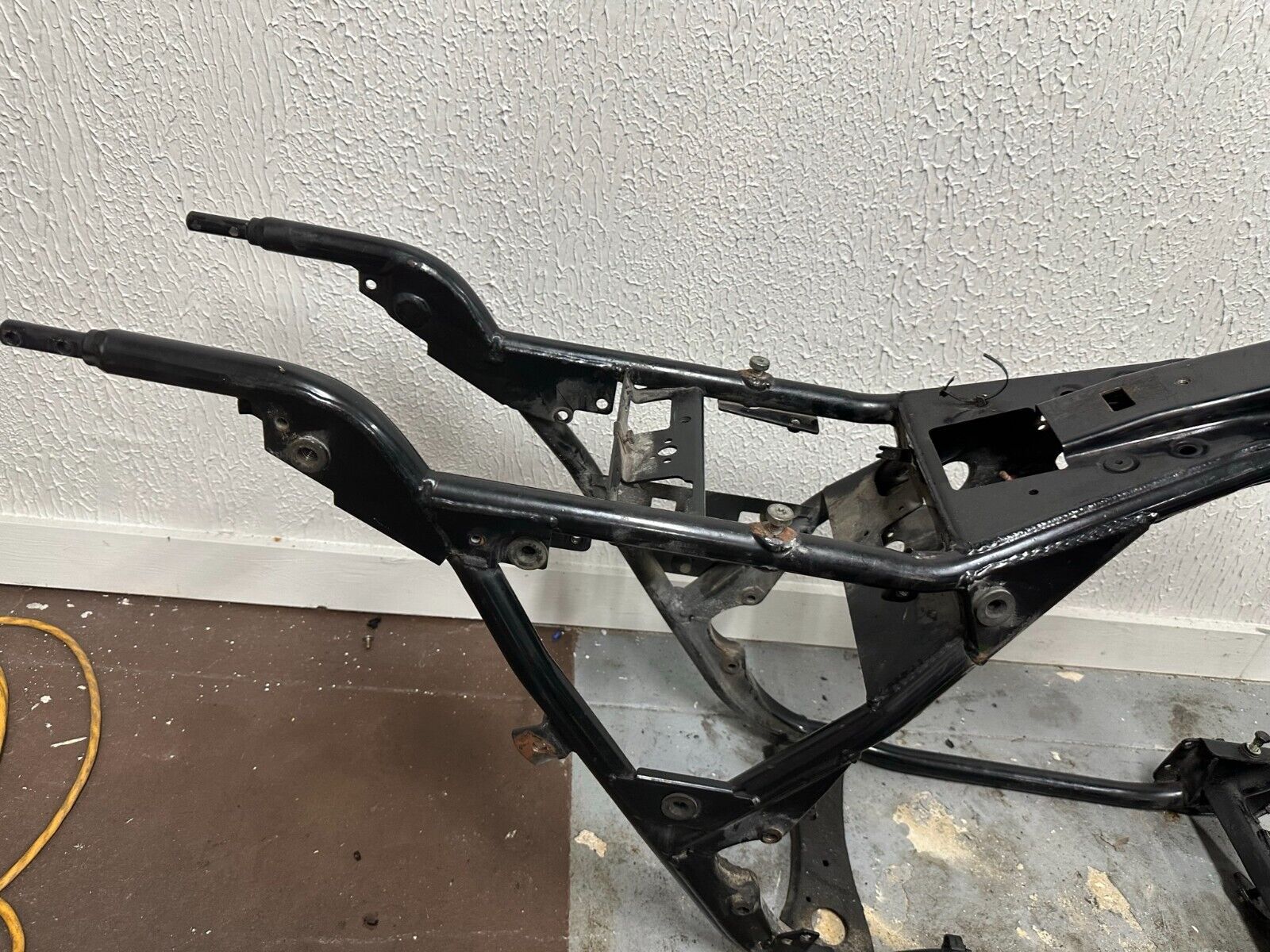 2004 HARLEY FLH ELECTRA GLIDE Frame Chassis Straight