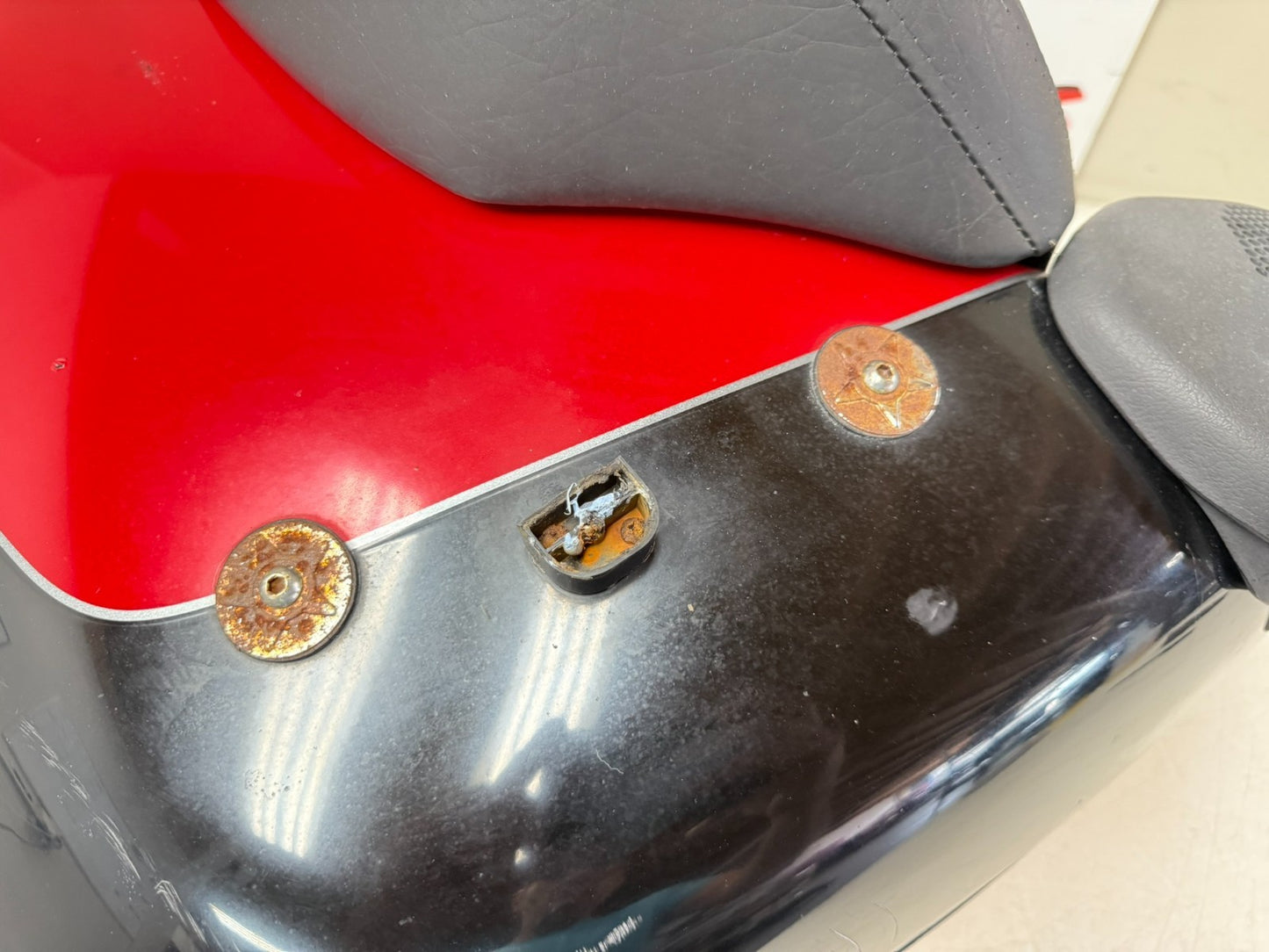 2001 HONDA VALKYRIE INTERSTATE Trunk Luggage Speaker Lid Storage Box W/ key