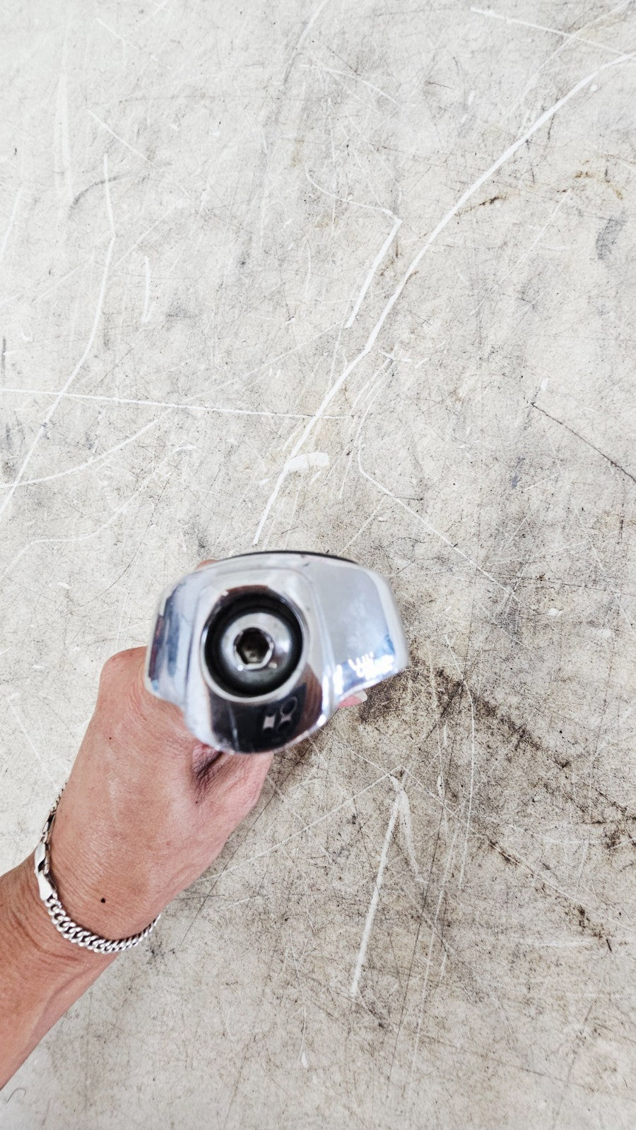 1996 HARLEY SOFTAIL Passenger Foot Pegs & Mounting Bracket