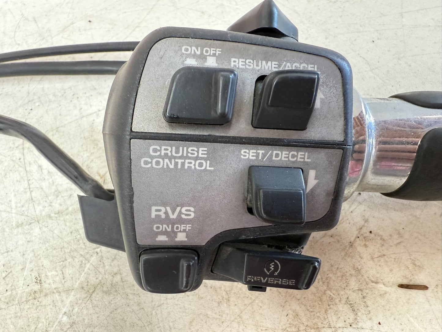 2002 Honda Goldwing GL1800 Right Throttle Handlebar Cruise Reverse Start Switch