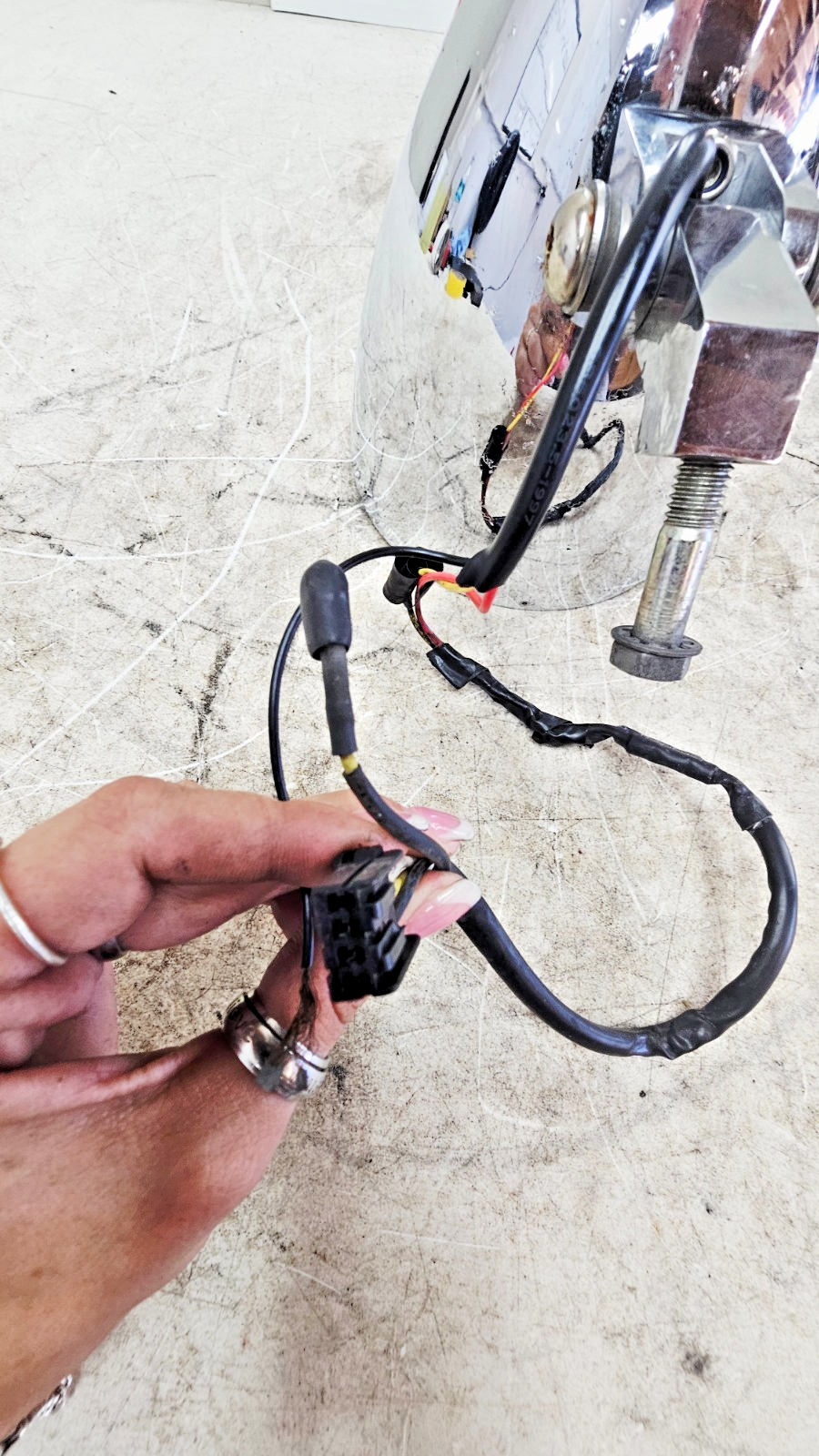 2000 HARLEY SOFTAIL DEUCE Front Headlight Head Light Lamp LED Bulb