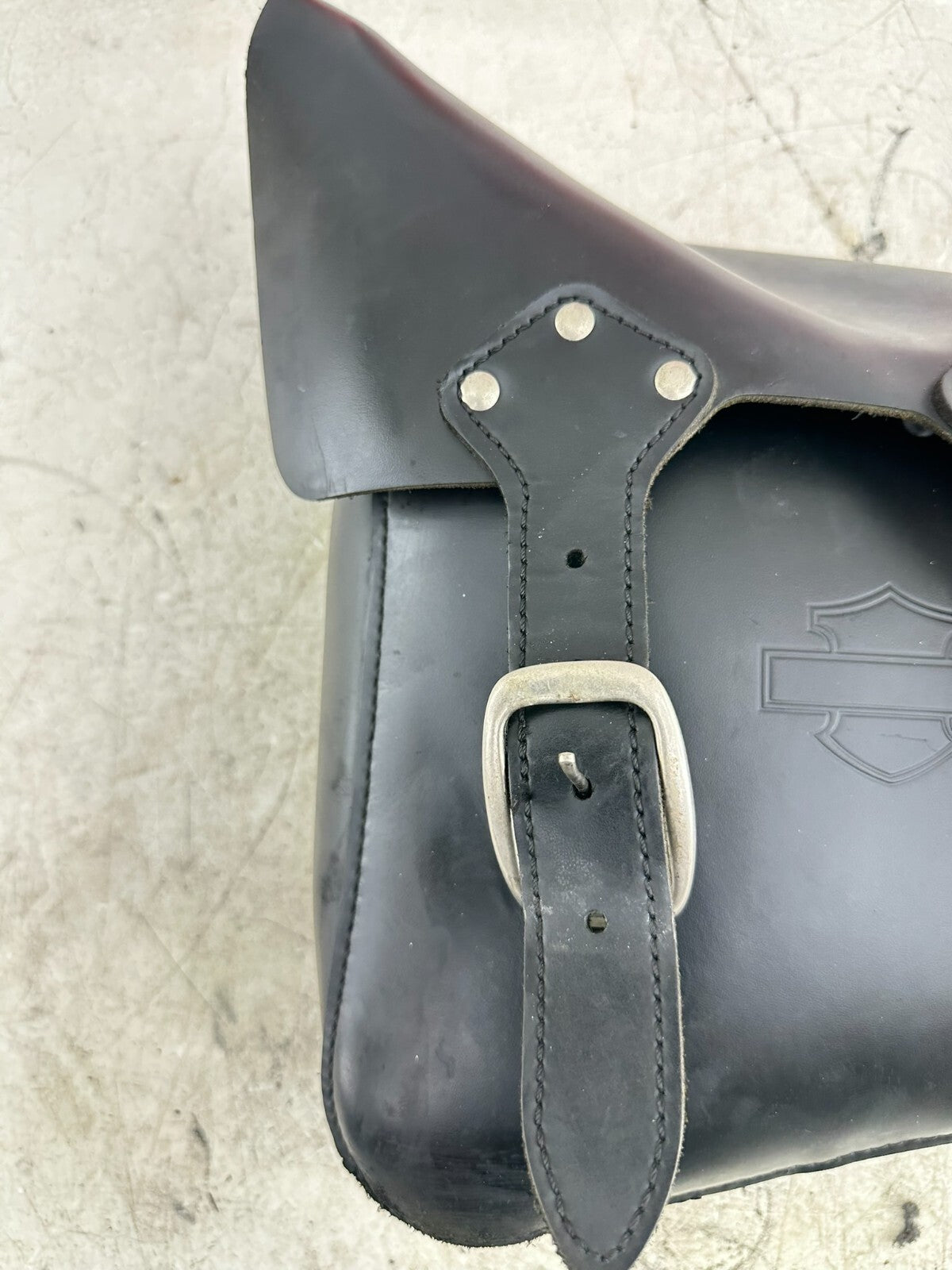 2001 HARLEY SOFTAIL OEM HD Leather Left Side Swingarm Saddlebag Storage Bag