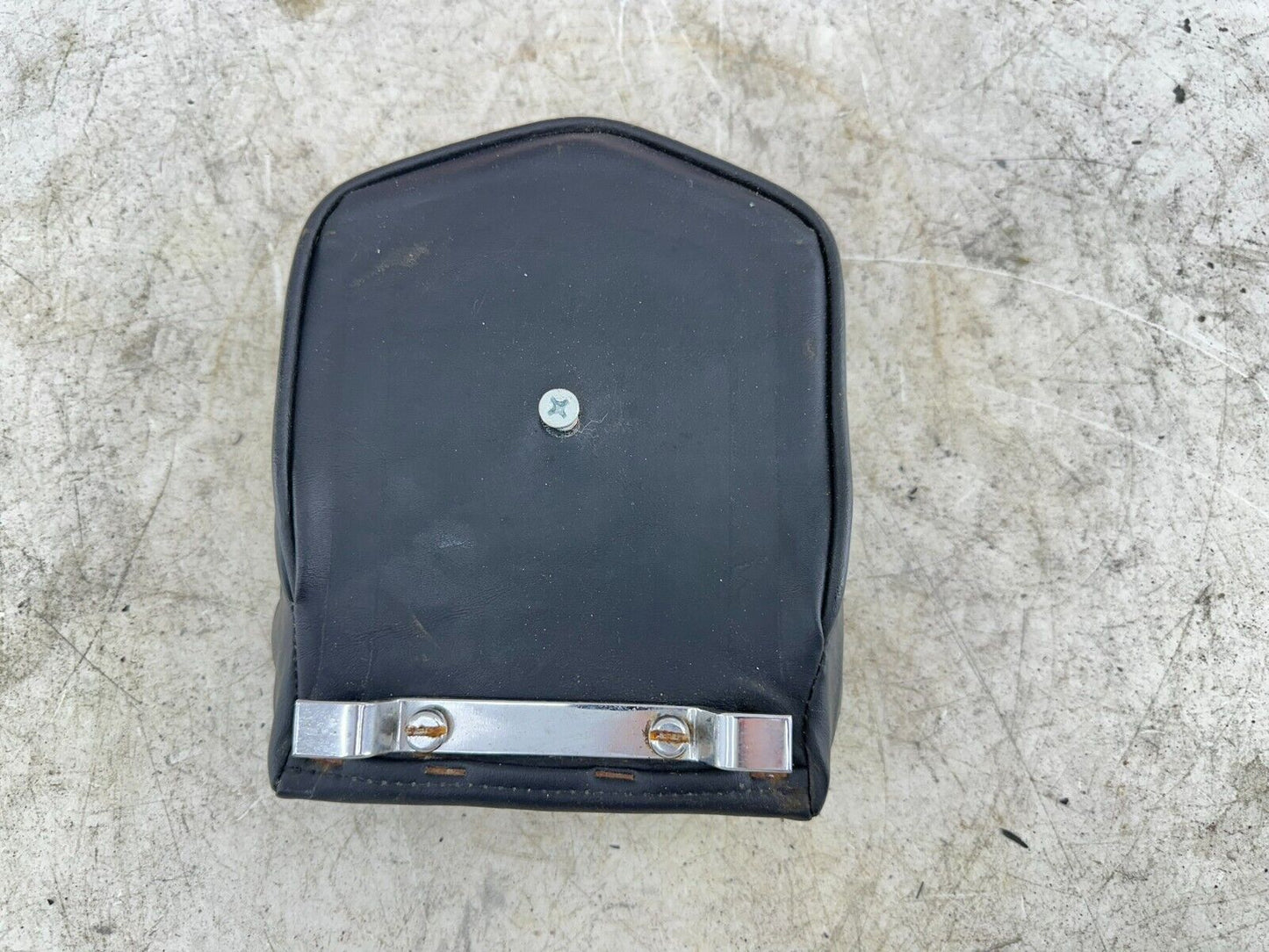 1997 HARLEY DYNA OEM HD Passenger Backrest Sissybar Pad Cushion