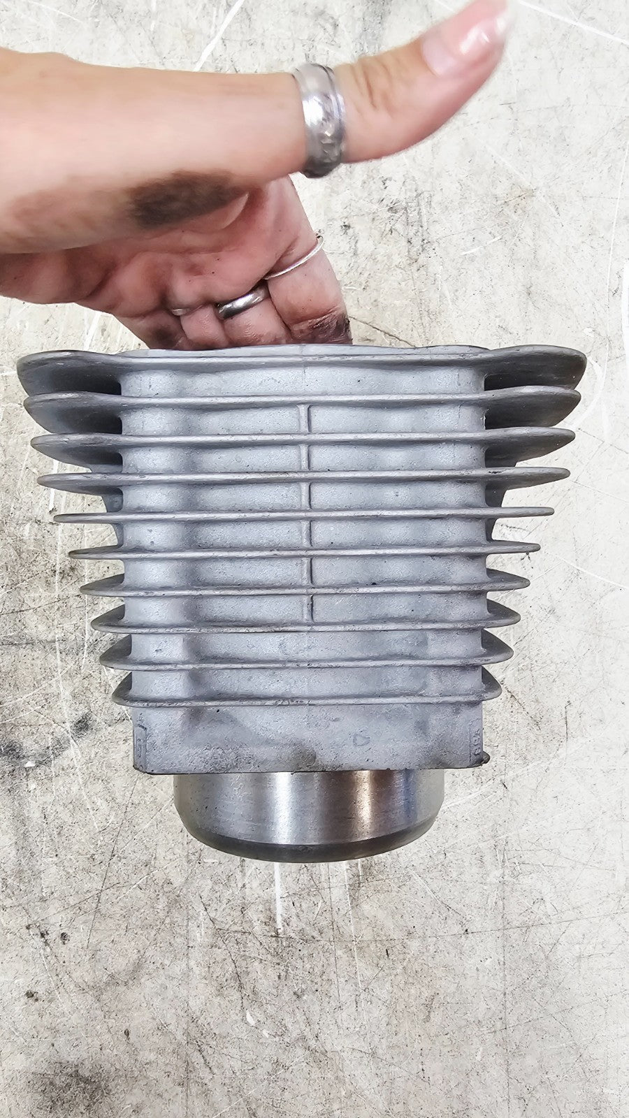 2001 Harley Davidson Sportster 883 Engine Motor Cylinders Jugs Piston top end