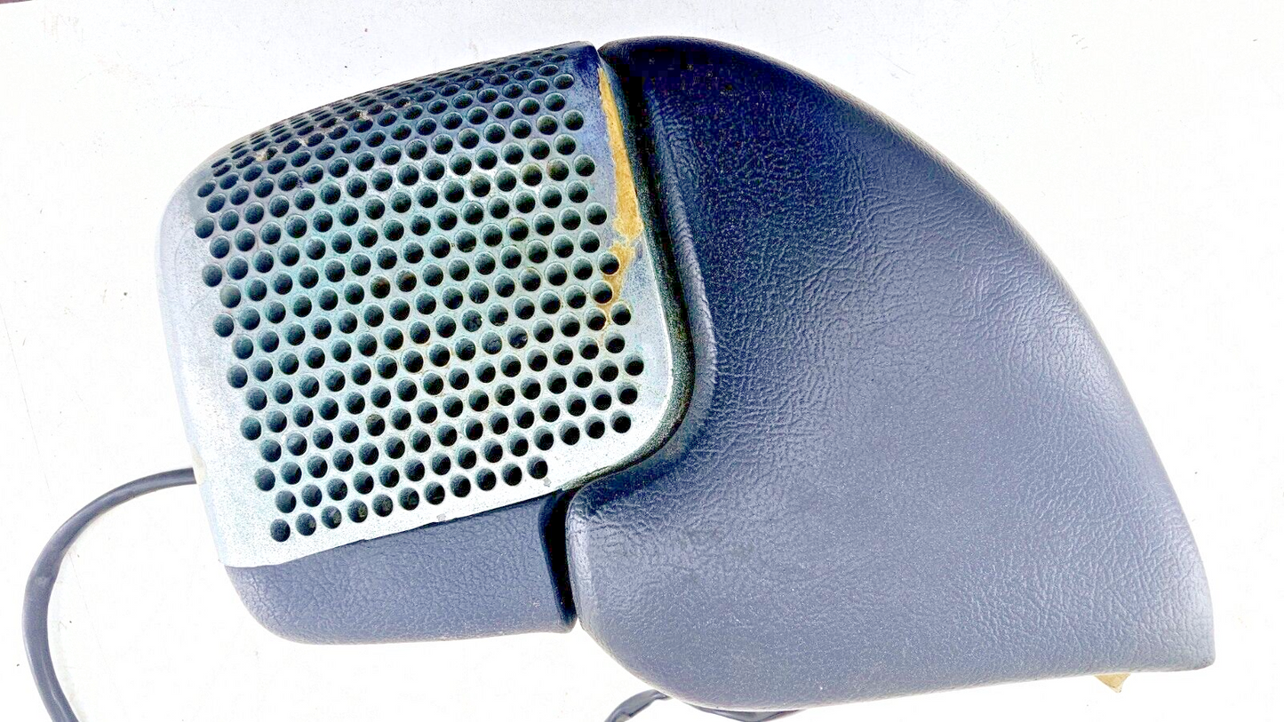 1993 HONDA GOLDWING GL1500 Rear Passenger Armrest w/ Speakers Set Right Left