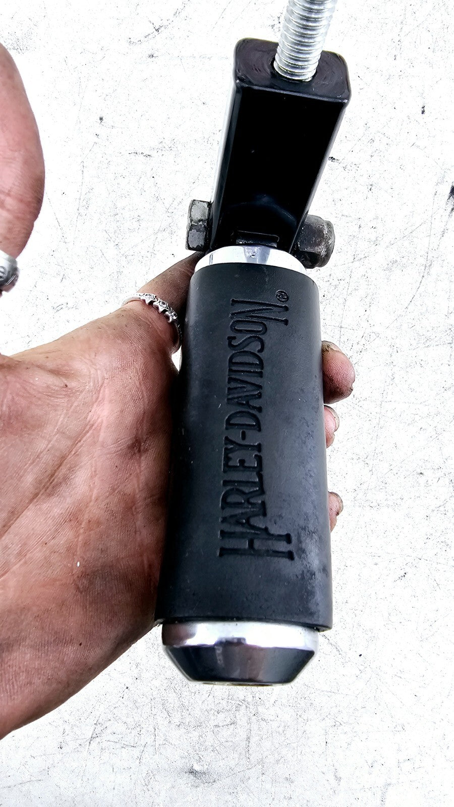 2000 Harley Davidson Sportster Rear Passenger Chrome Footpeg Foot Peg Footrest