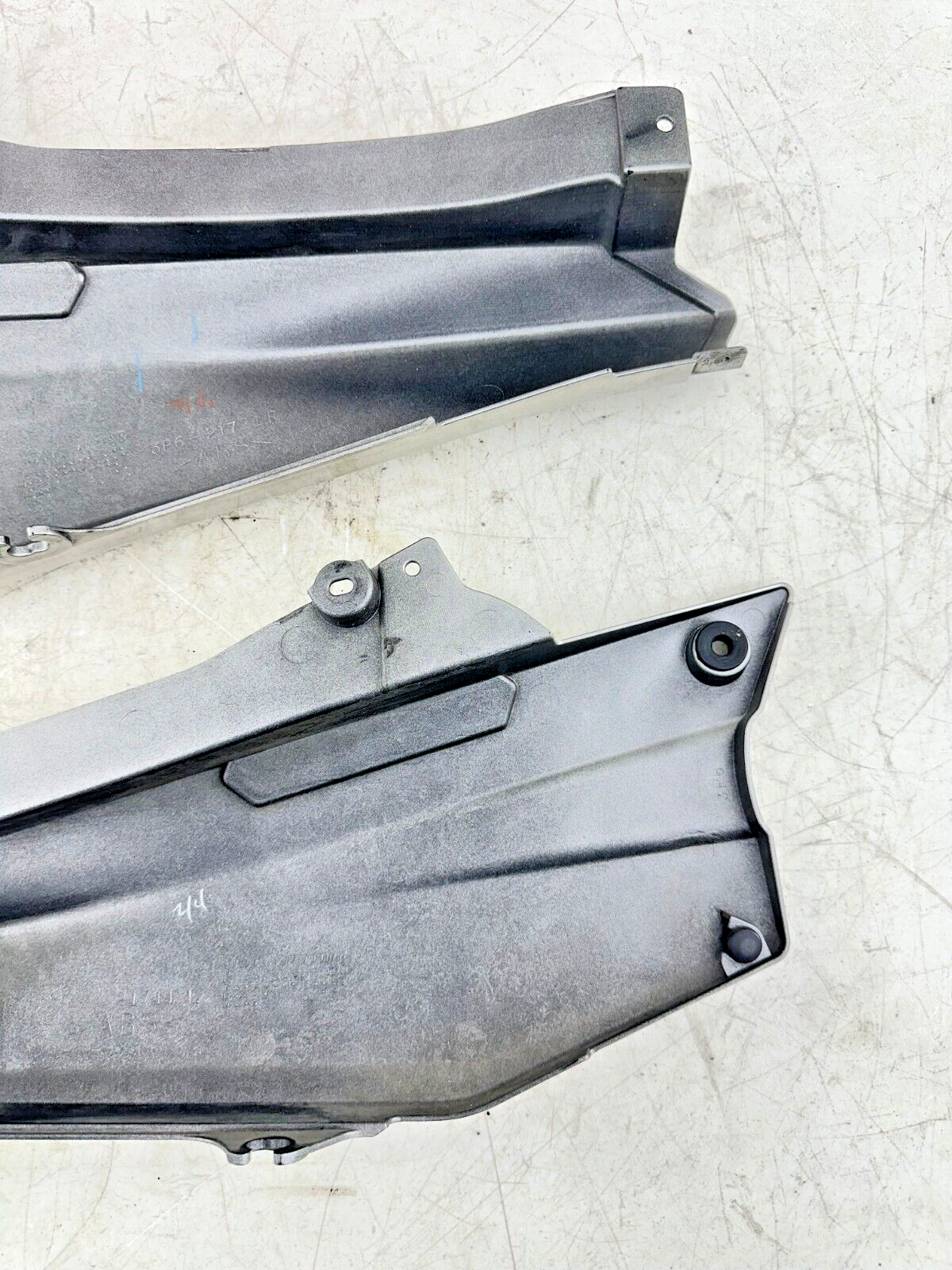 06-12 YAMAHA FJR 1300 Right Left Side Covers