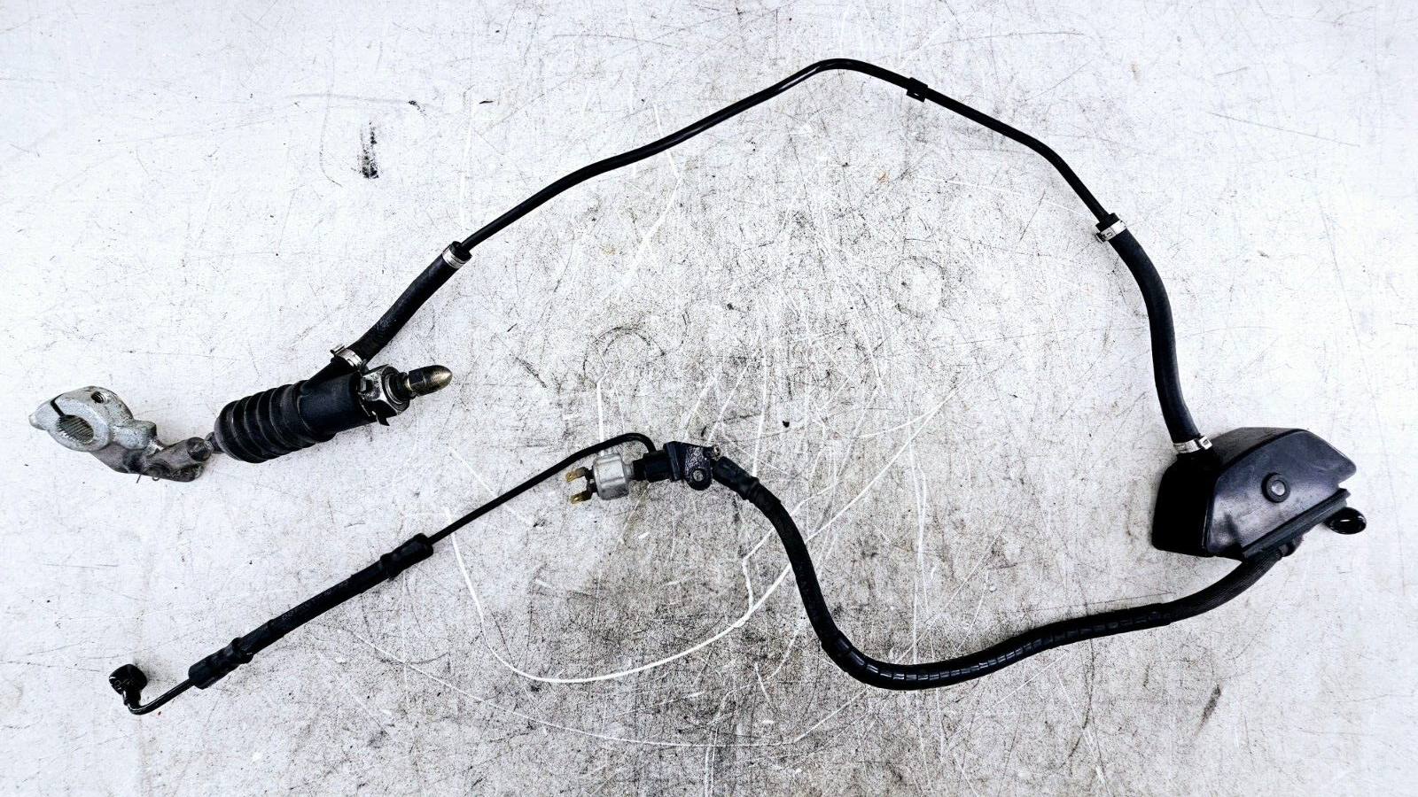 1994 HARLEY FLH ELECTRA GLIDE Rear Brake Master Cylinder Reservoir Cable Lines