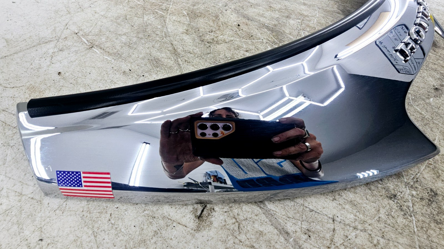 1999 HONDA VALKYRIE INTERSTATE Windshield Wind Screen Trim Cover 64120-MBYA-0000