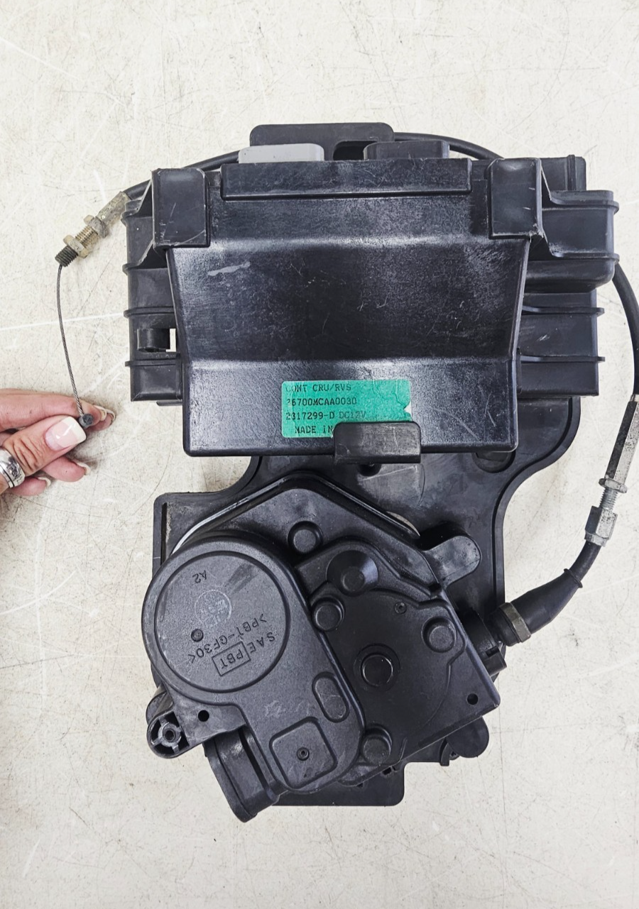 2001 Honda Goldwing GL1800 Cruise Control Actuator Module Unit