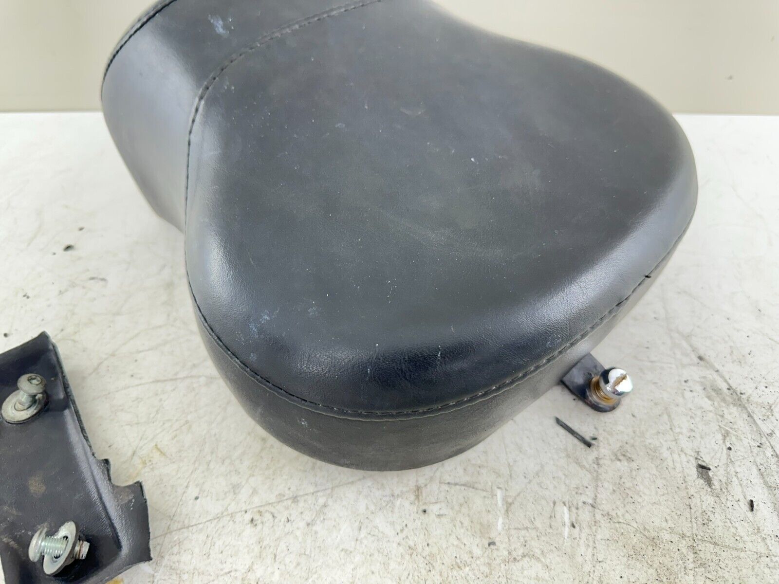 2003 HARLEY DAVIDSON SOFTAIL Rear Passenger Seat Pillion Pad OEM HD