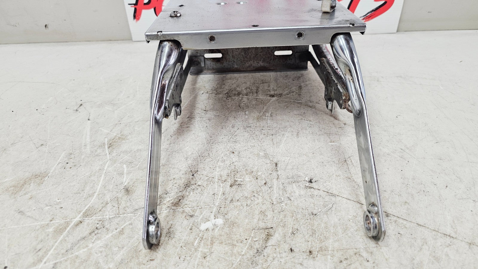 1996 HARLEY FLH ELECTRA GLIDE Tour Pak Luggage Rack Box Mount Bracket