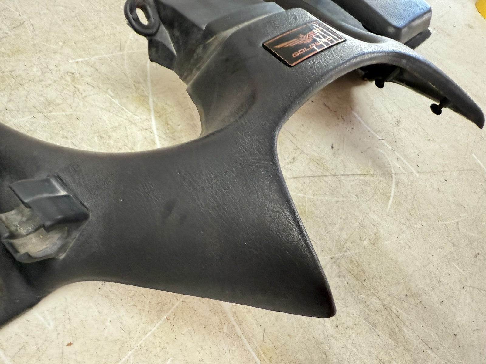 2002 Honda Goldwing GL1800 Inner Shelter Fairing Cowl Cover Housing w/ Lids