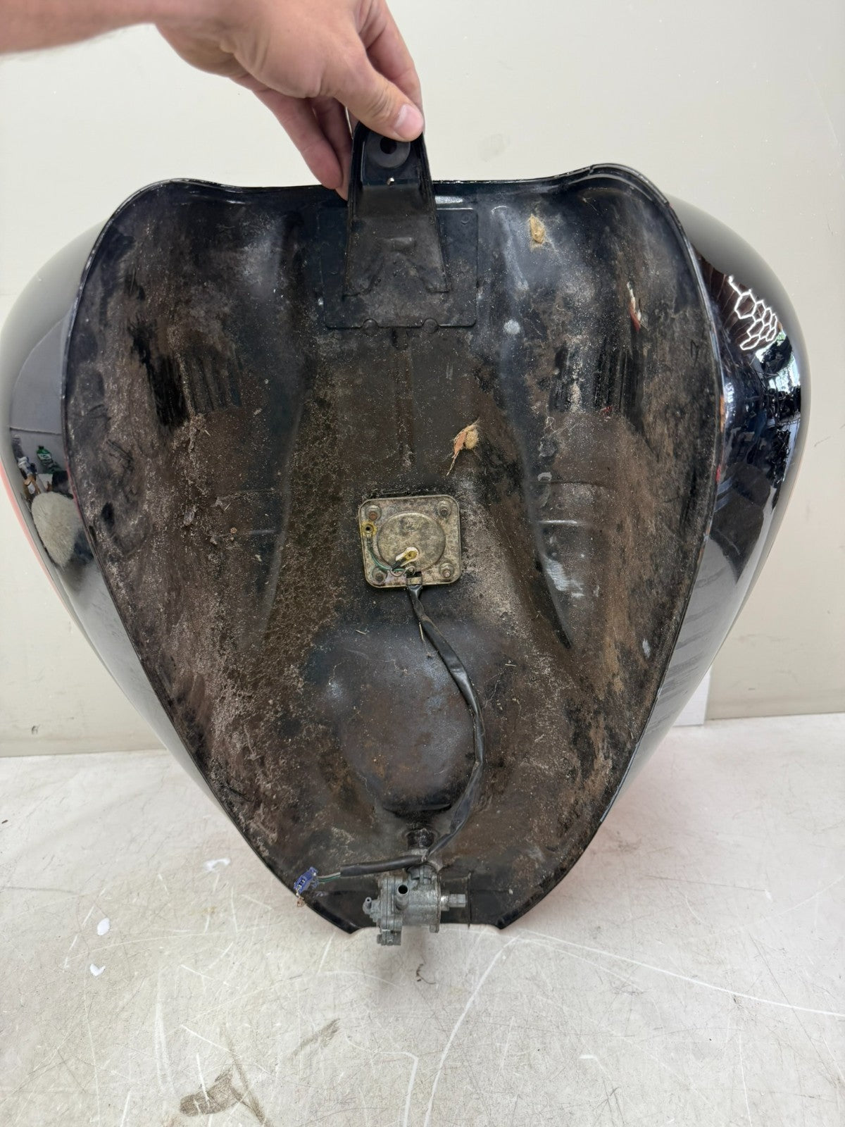 2001 HONDA VALKYRIE INTERSTATE Gas Fuel Tank  W/ key Petcock Level Sensor