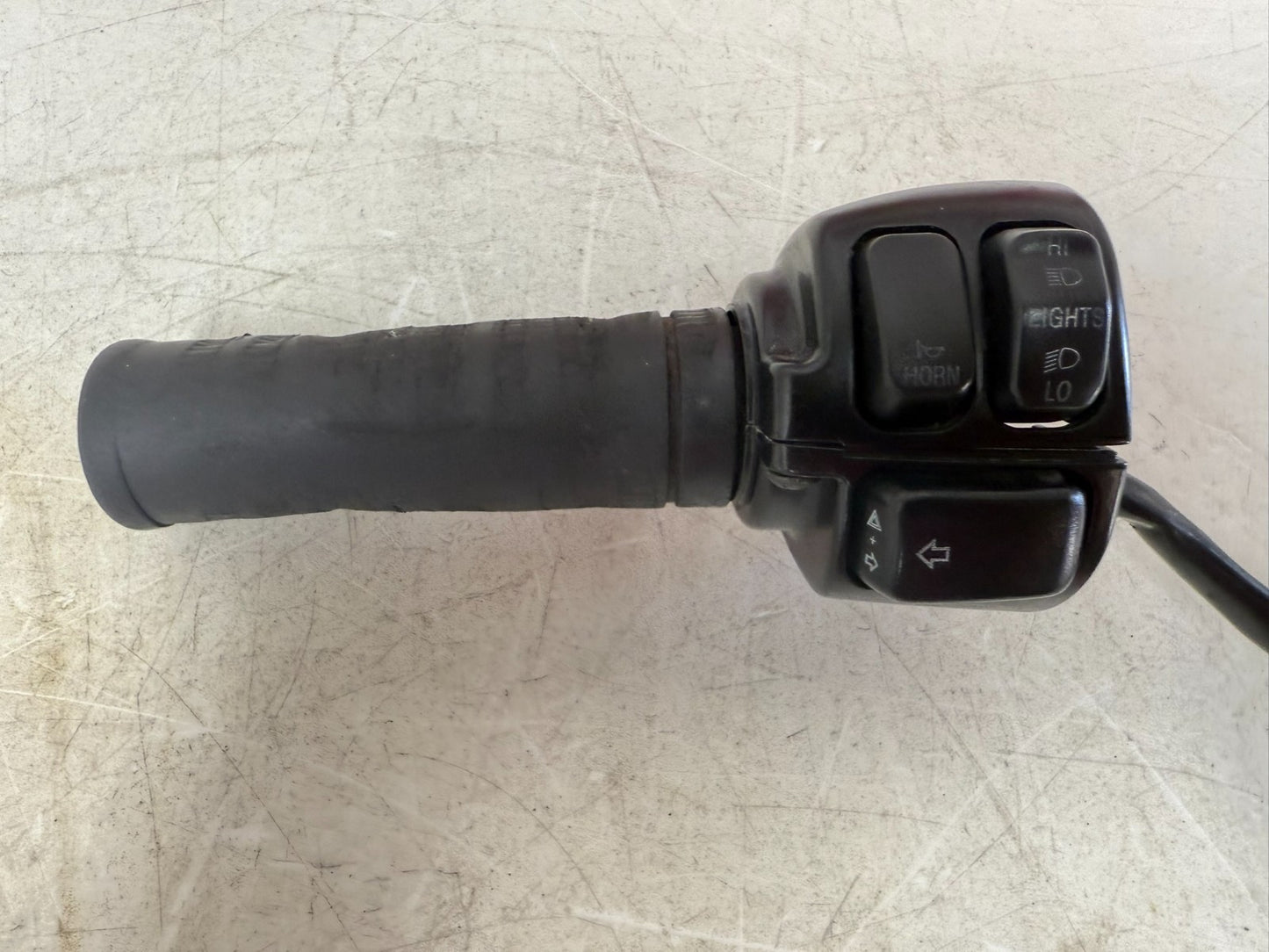 2003 Harley Davidson Sportster Left Hand Controls Switch Housings Button