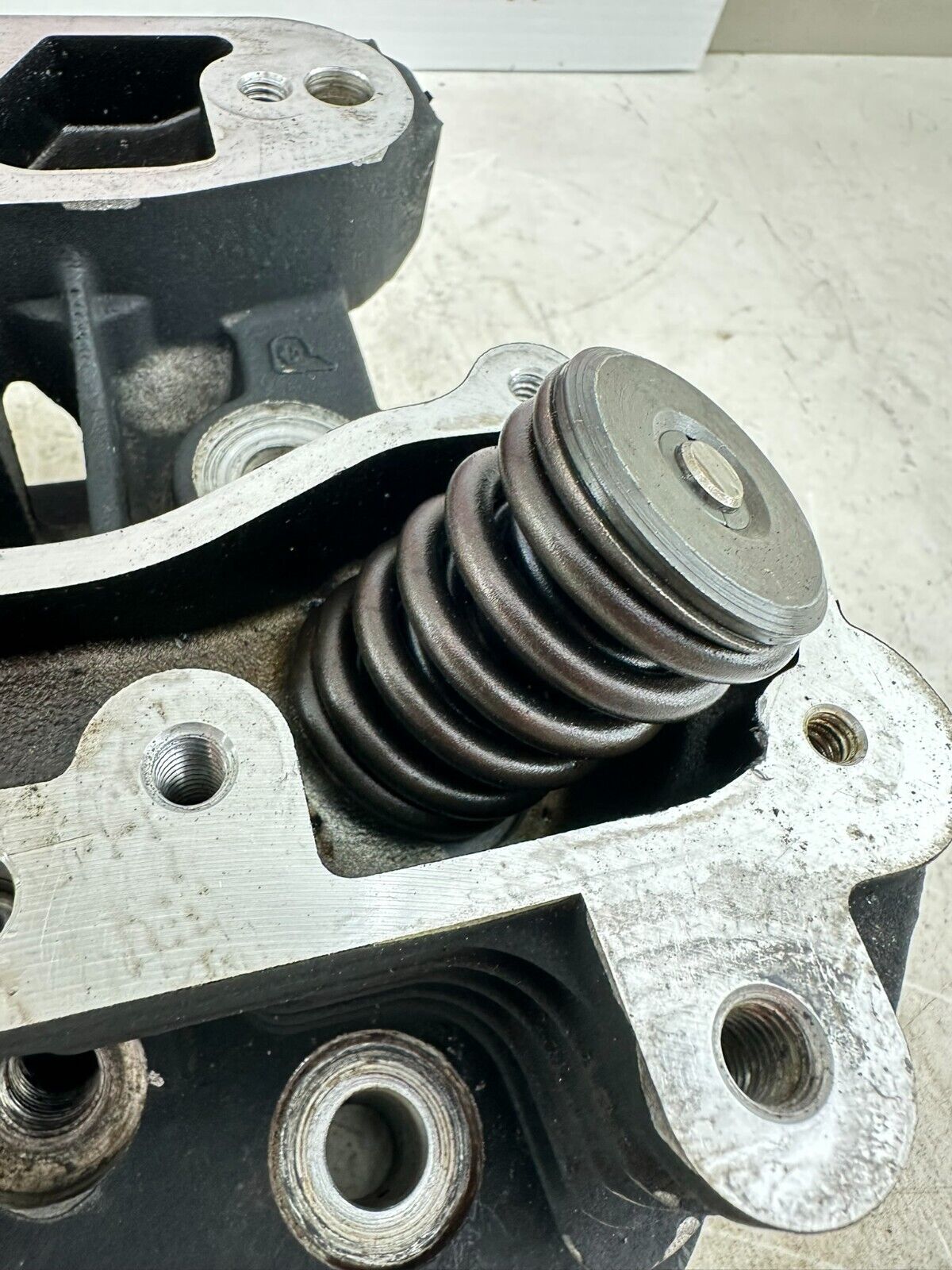1995 HARLEY SOFTAIL EVO Engine Motor Front Cylinder Head W/ Valves 16721-84D
