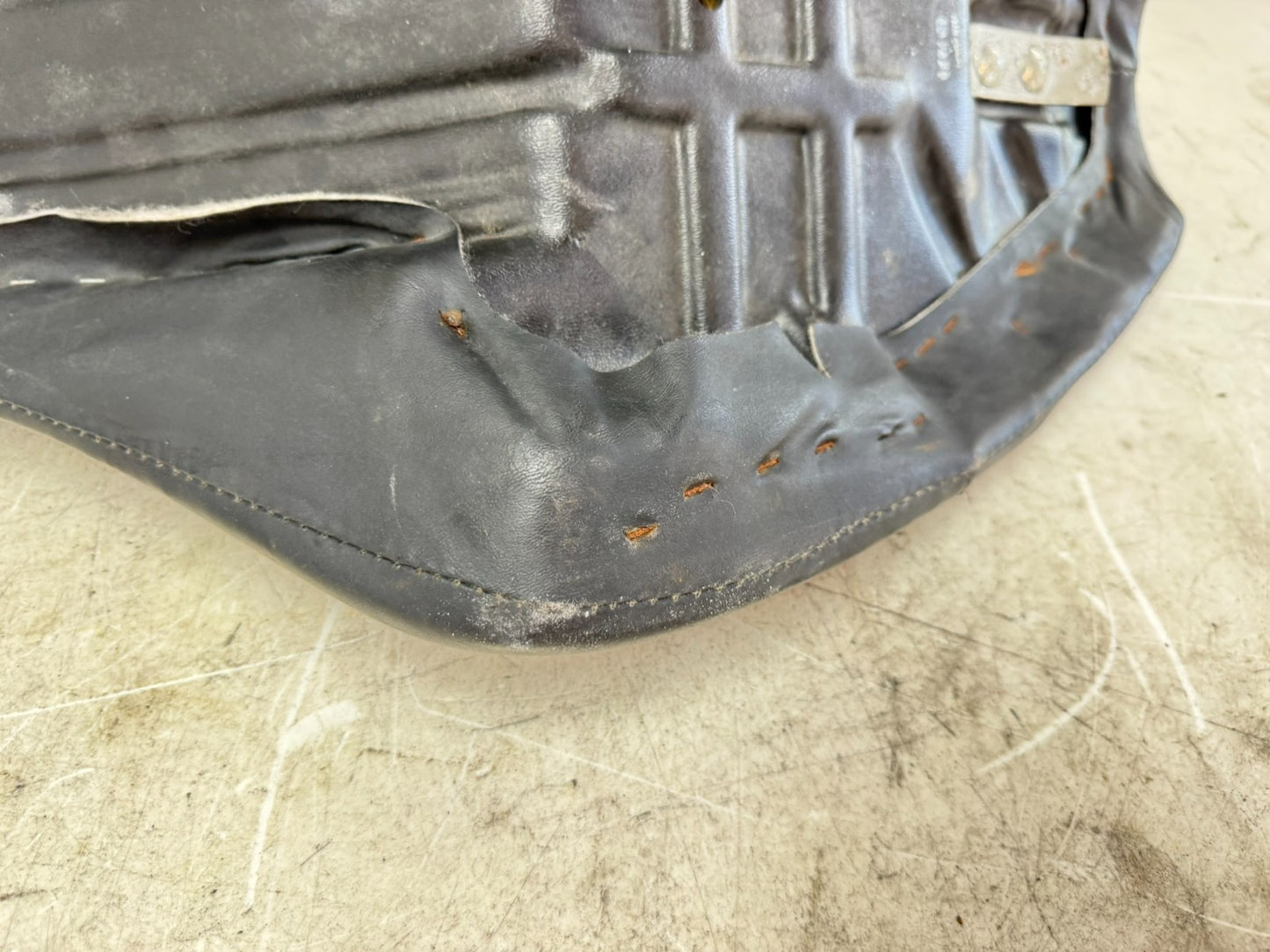 1997 HARLEY DAVIDSON SOFTAIL Gun Slinger OEM Driver Seat Saddle 2 Up 