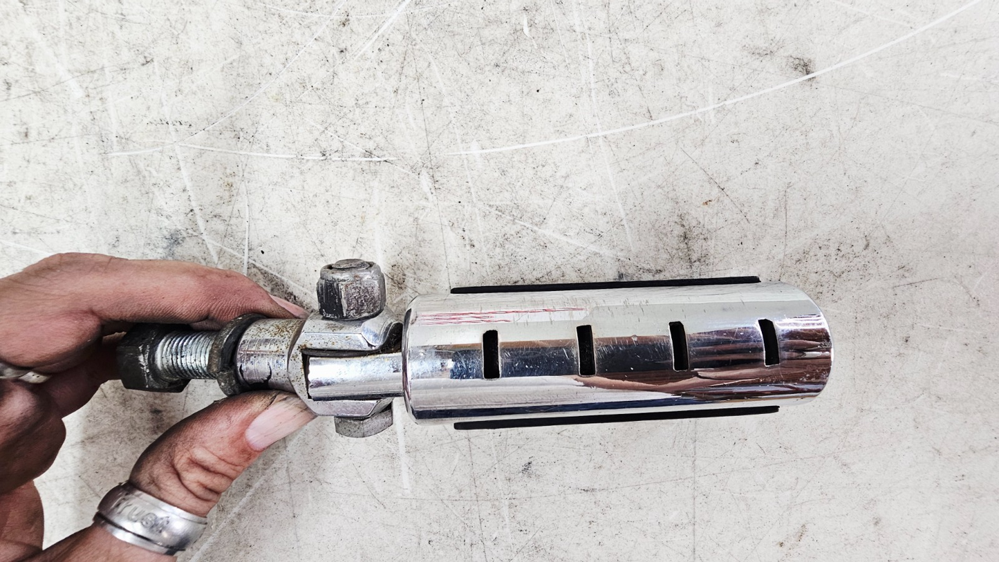 1990 Harley FXR FXRT FXRD FXRS FXLR FXRC Chrome Passenger Footpegs & MTG Bracket