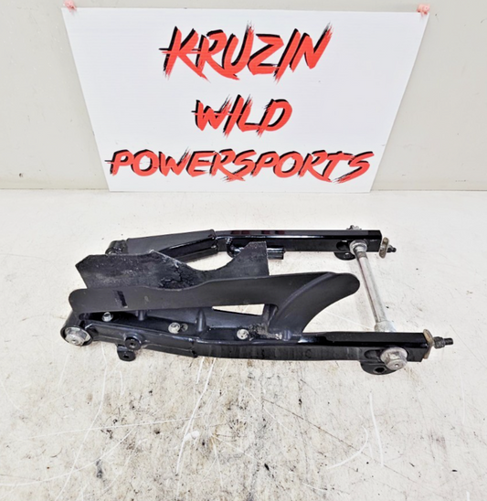 2001 Harley Davidson Sportster Swingarm Rear Fork With Axle Mounting Bolt