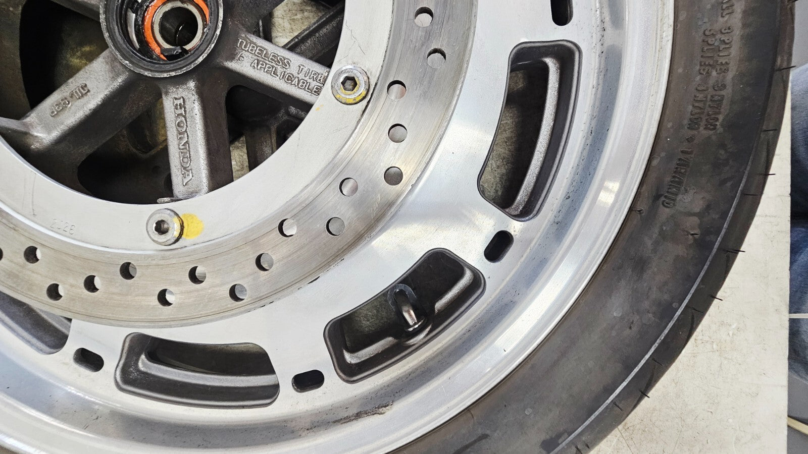 1995 HONDA GOLDWING GL1500 18X3 Front Mag Wheel Rim Tire Brake Rotor