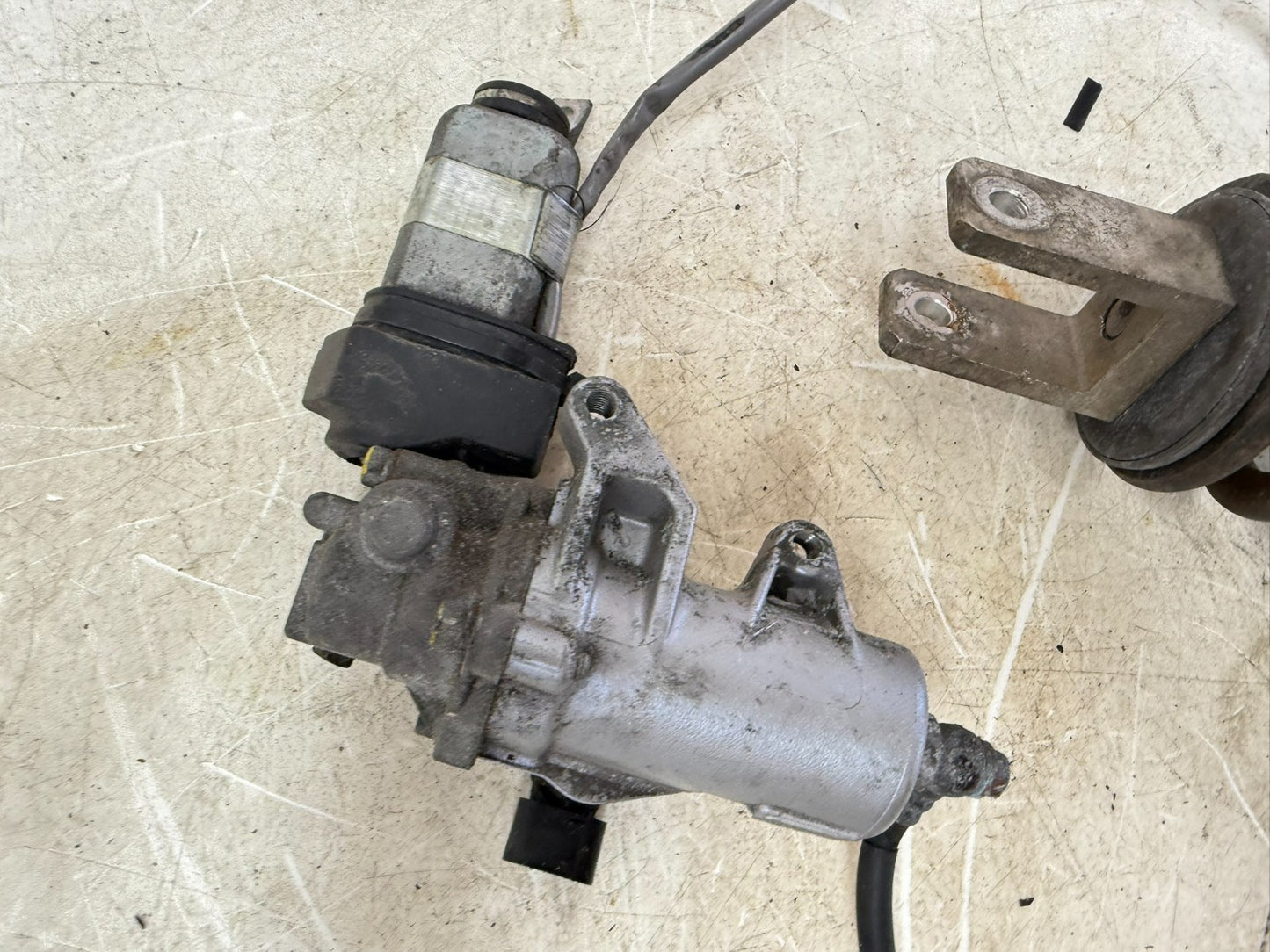 2002 Honda Goldwing GL1800 Rear Shock Absorber Suspension Linkage Link