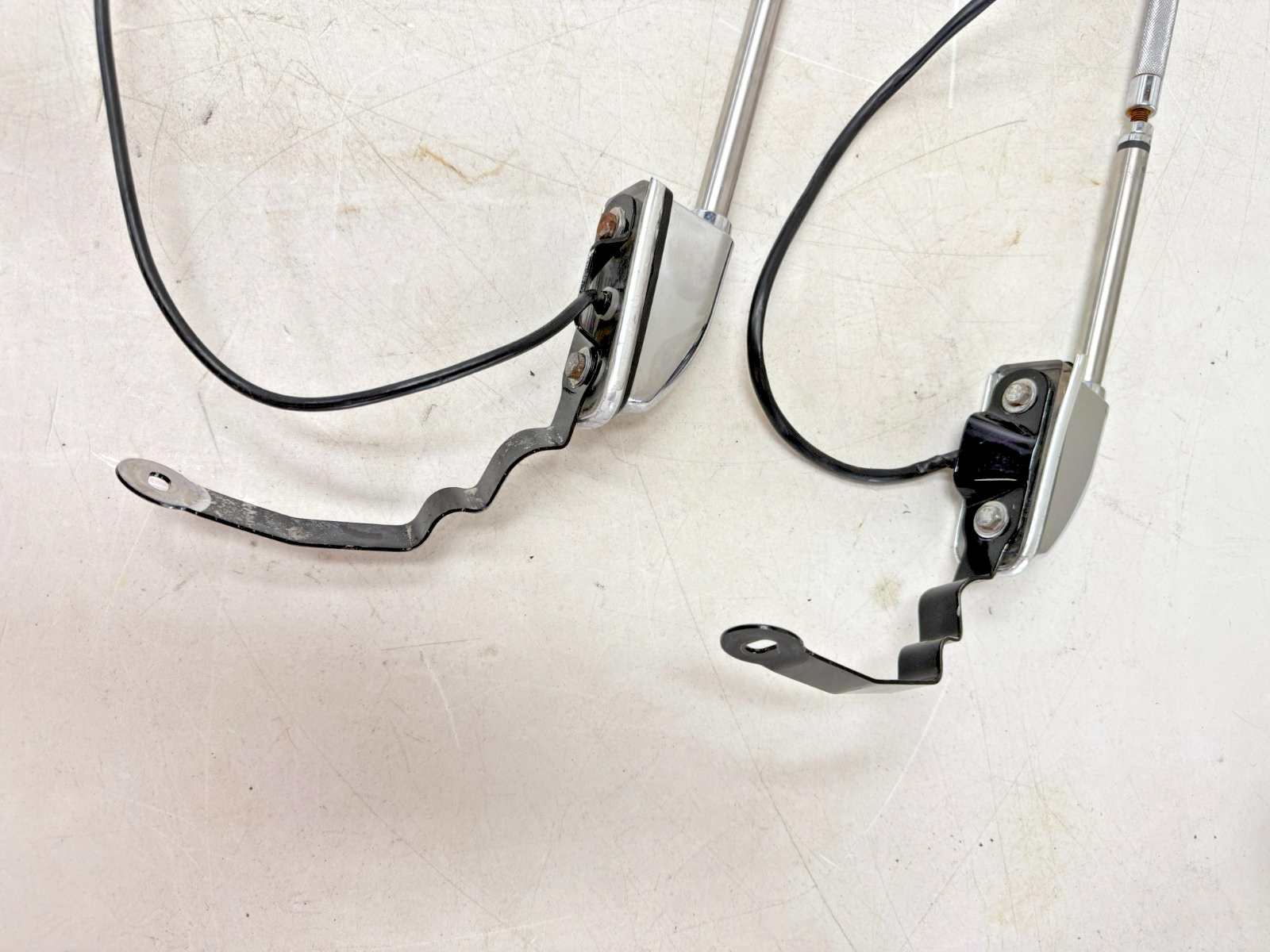 2002 Honda Goldwing GL1800 Radio Stereo Audio AM/FM CB Antenna Set