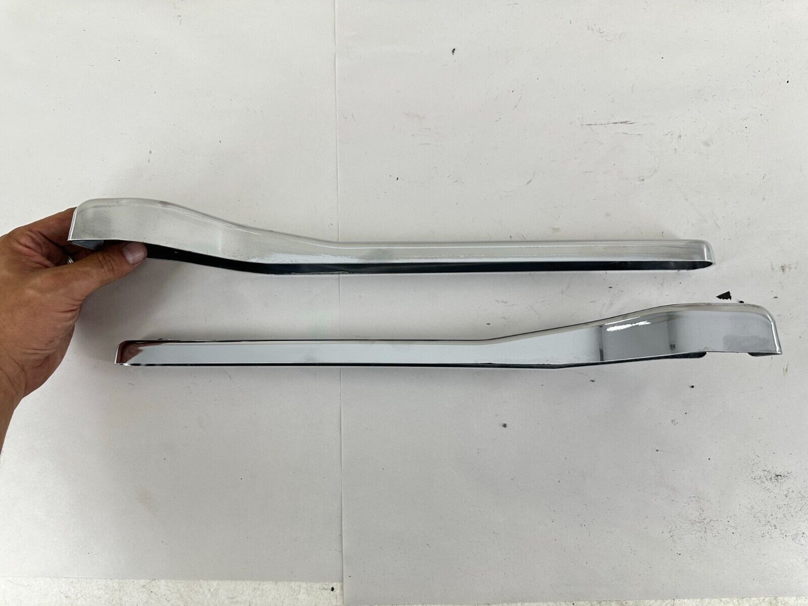 1996 HARLEY DAVIDSON DYNA REAR FENDER FRAME STRUT ARM BARS