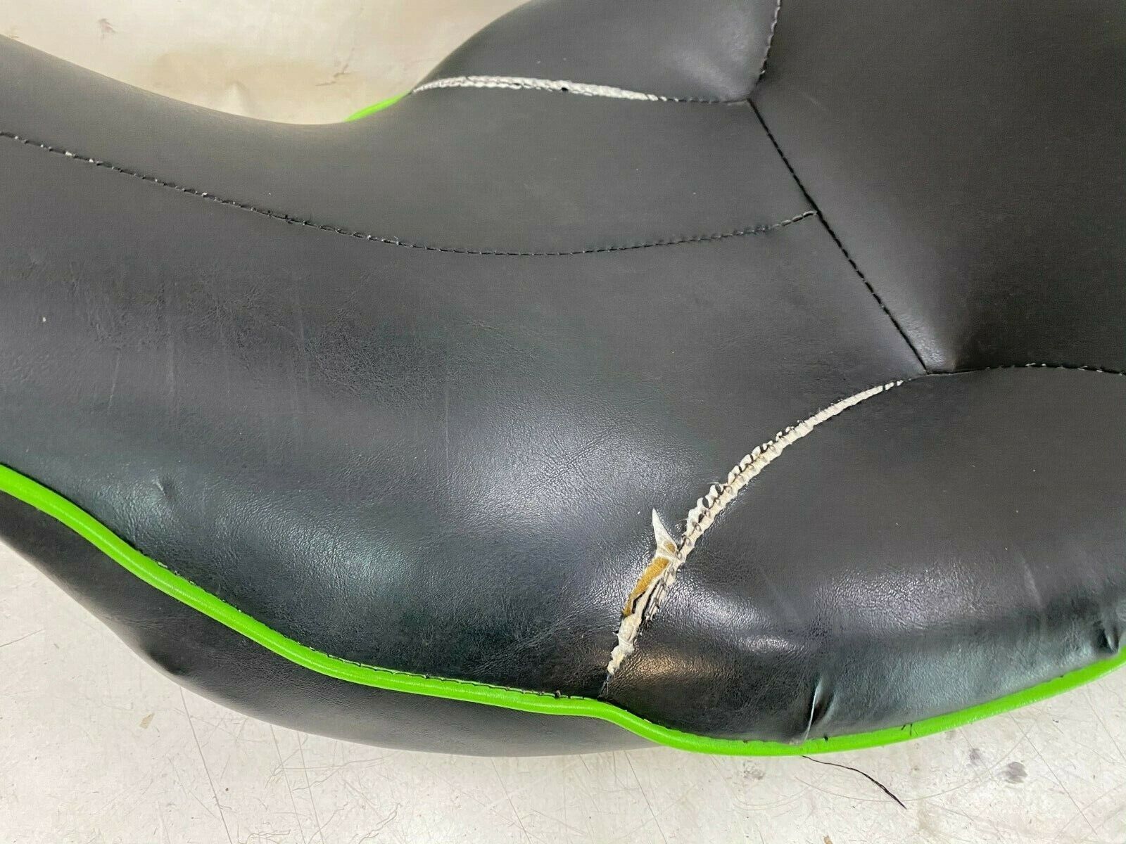2002 HARLEY DAVIDSON FLH Electra Glide OEM HD Seat Saddle 2 UP Driver Passenger