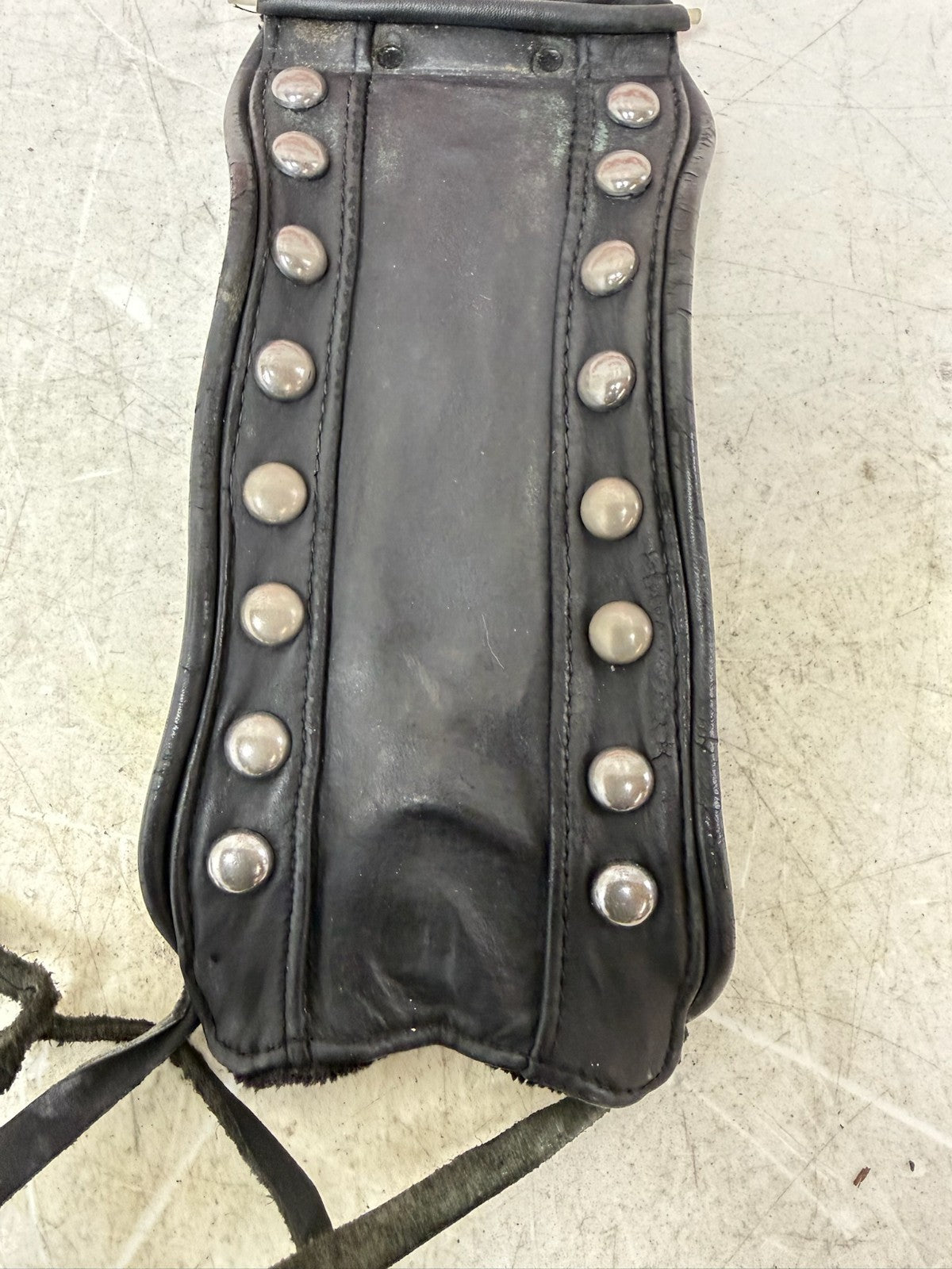 1993 HARLEY DYNA Wide Glide Gas Fuel Tank Dash Studded Leather Bib Cover