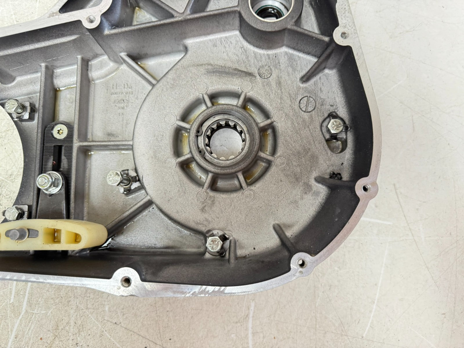 2003 HARLEY ELECTRA GLIDE Inner Primary Clutch Backing Plate Case Housing