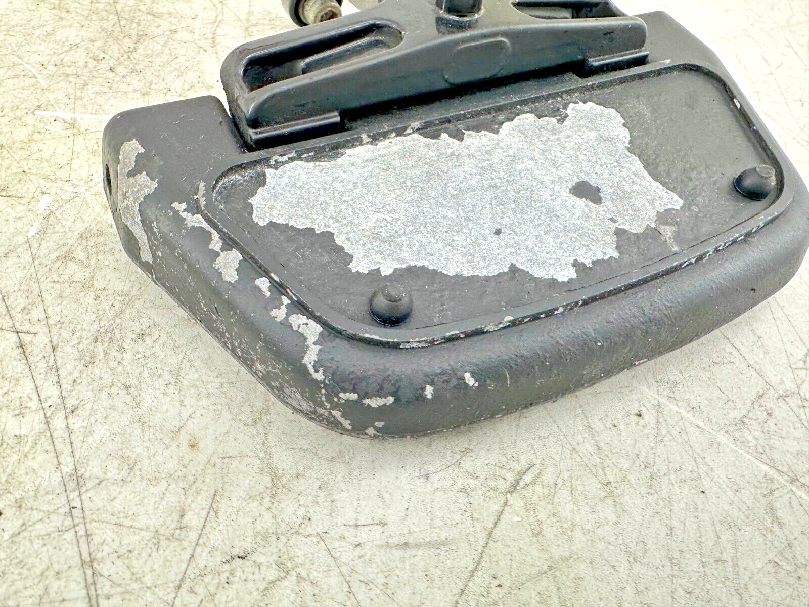 1999 HARLEY FLH ELECTRA GLIDE OEM HD Passenger Floorboard Foot Rest Pedal Pad