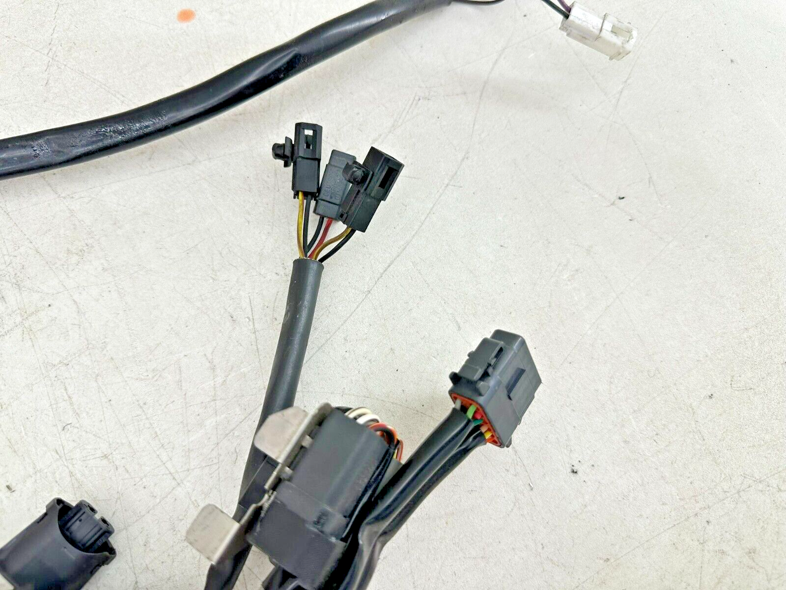 2003 Harley Davidson V Rod VRSCA Main Wire Wiring Harness Fuse + Relay Un-Cut