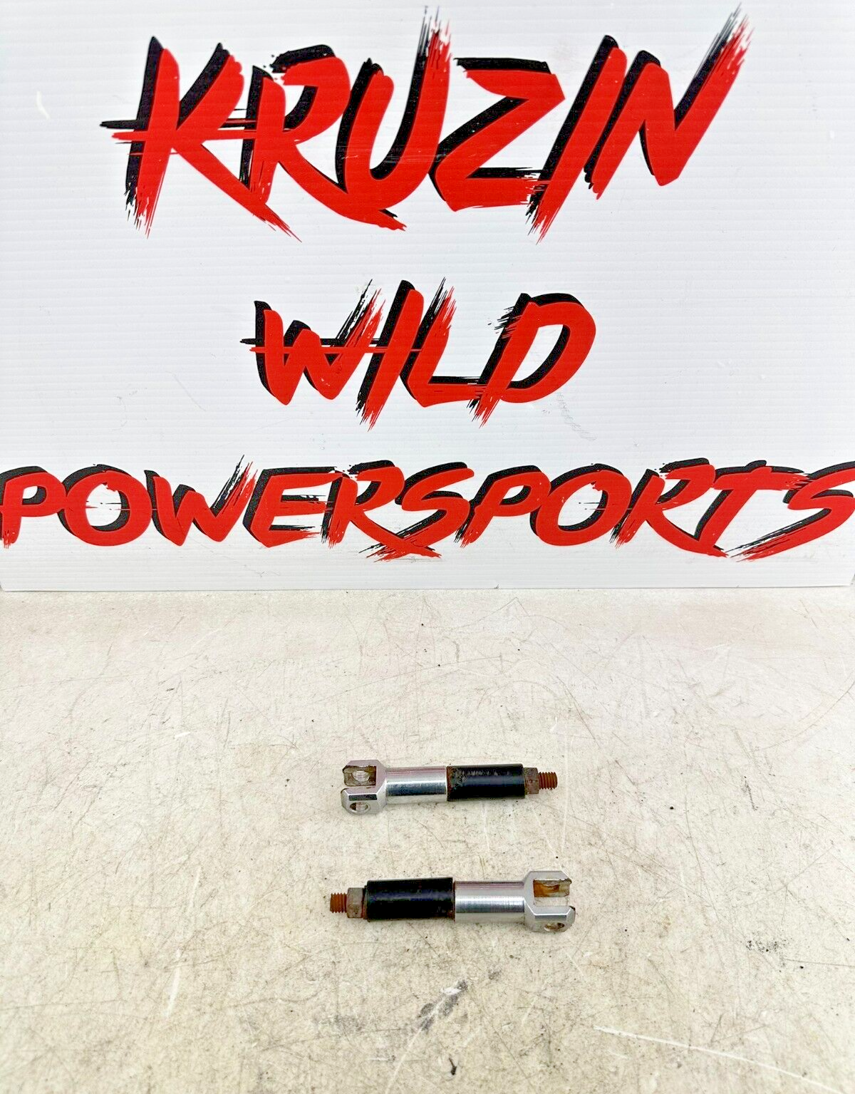 2001 HARLEY SOFTAIL Passenger Foot Peg Mounting Bracket w/ Extension