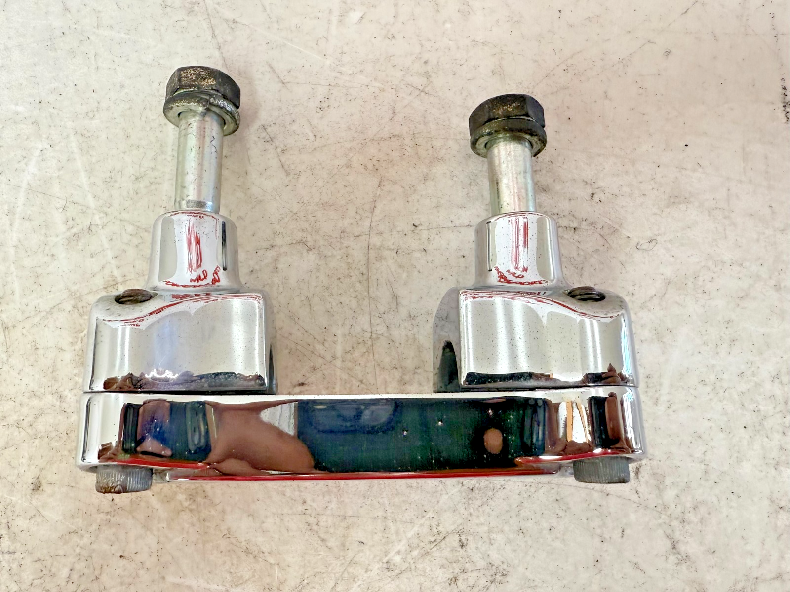 1997 HARLEY DAVIDSON SOFTAIL Handlebar Clamp Riser Chrome