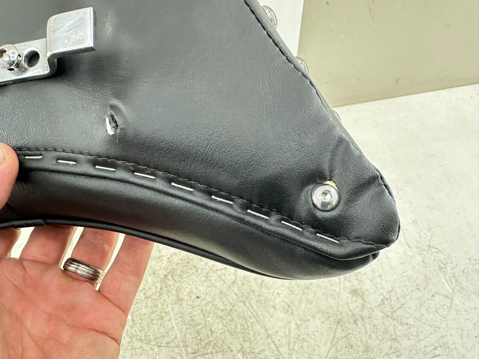 2001 HARLEY SOFTAIL FLSTS Heritage Springer Tall Backrest Pad W/ Studs