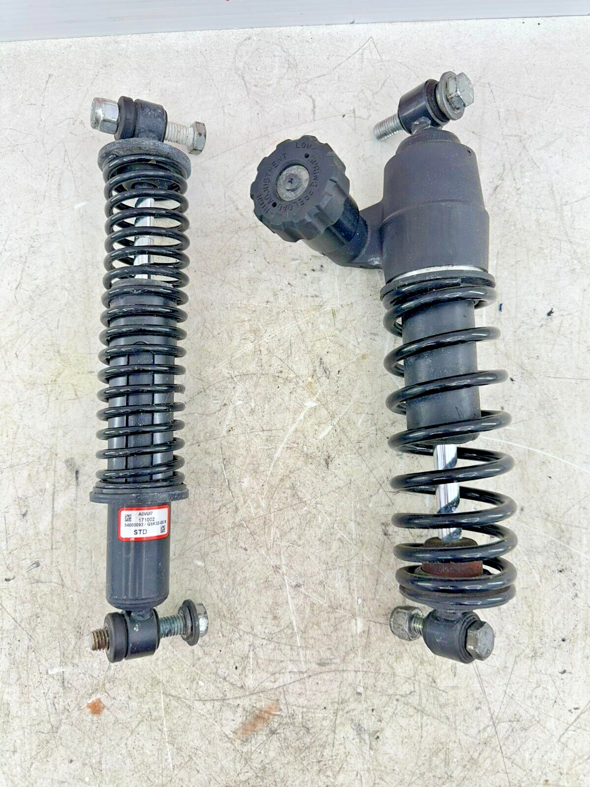 2007 Harley Electra Glide CVO Adjustable Rear Suspension Shocks