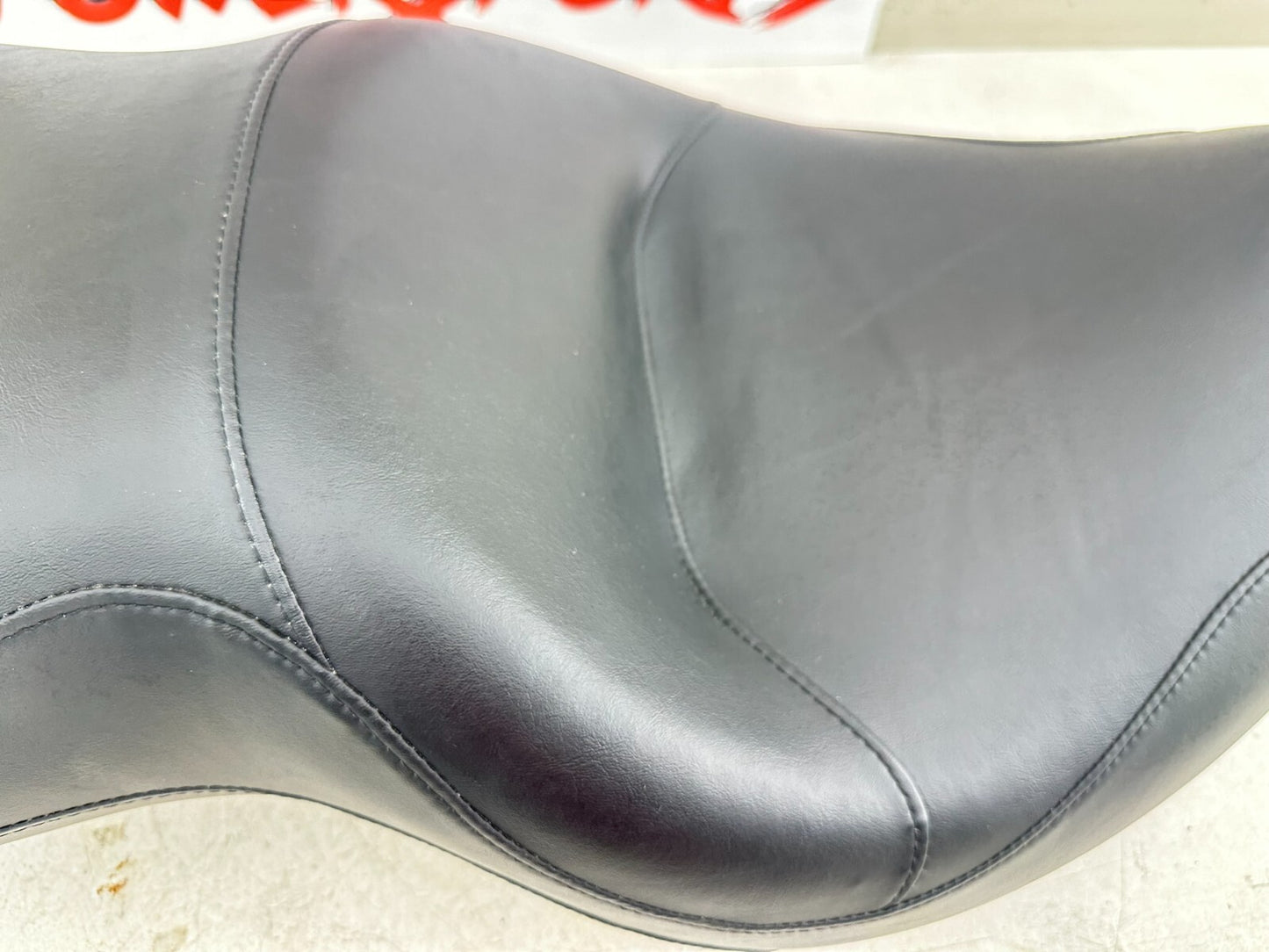 1999 HARLEY DYNA OEM HD Driver Passenger Seat Saddle Black NOS