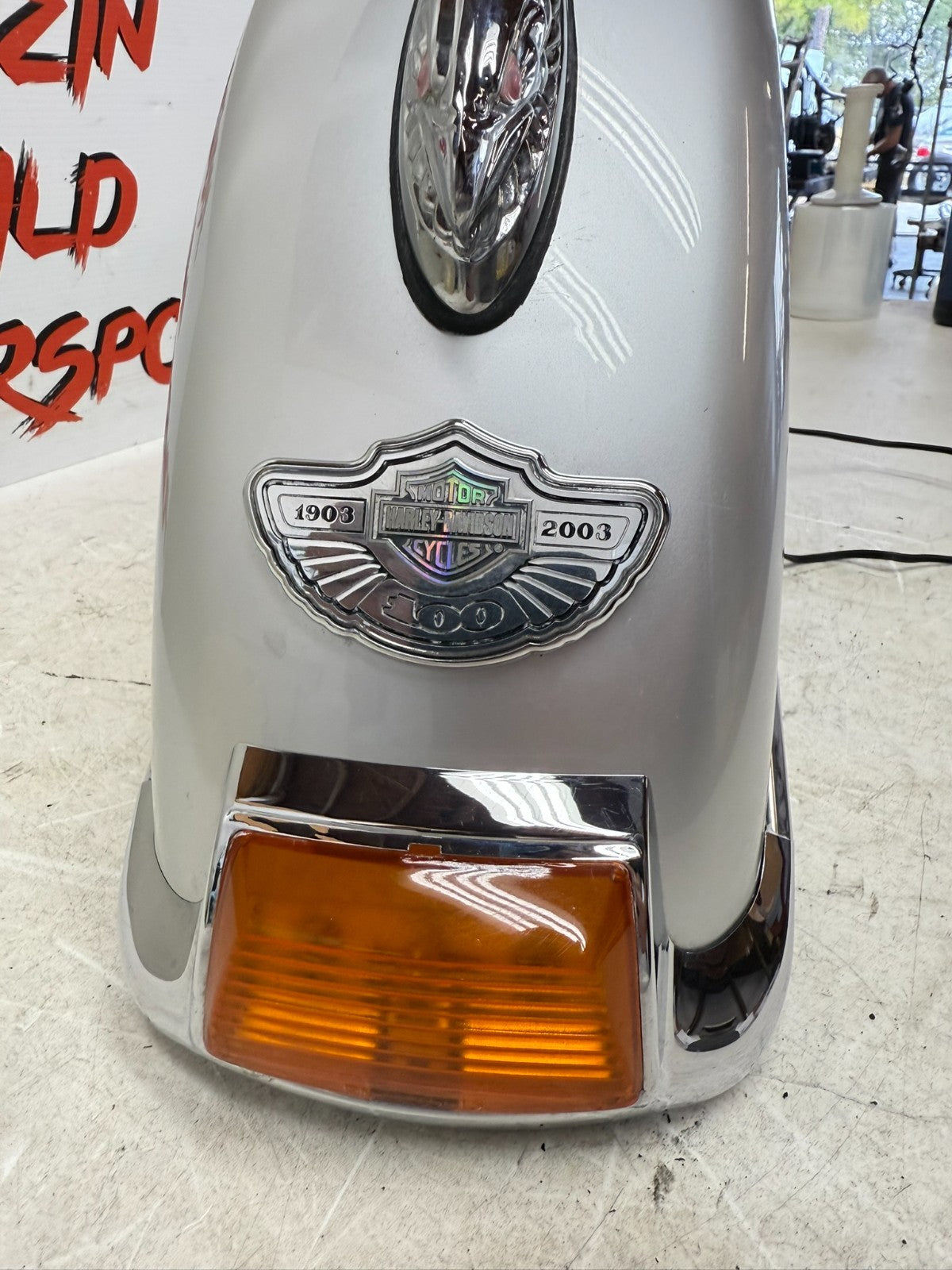 2003 HARLEY ELECTRA GLIDE Front Fender + Emblem 100th Anniversary 