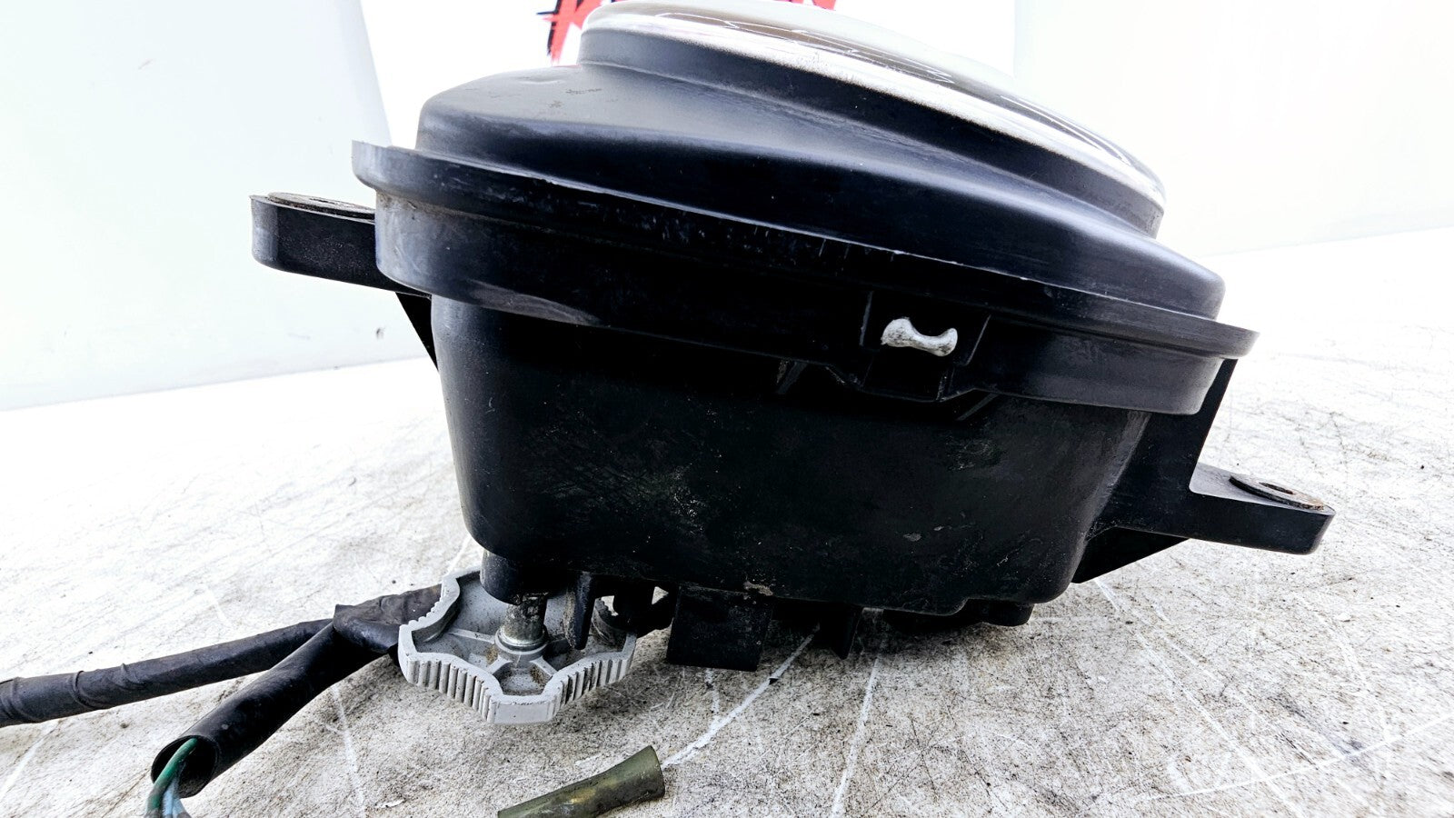 1999 HONDA VALKYRIE INTERSTATE Headlight Front Head Lamp Housing