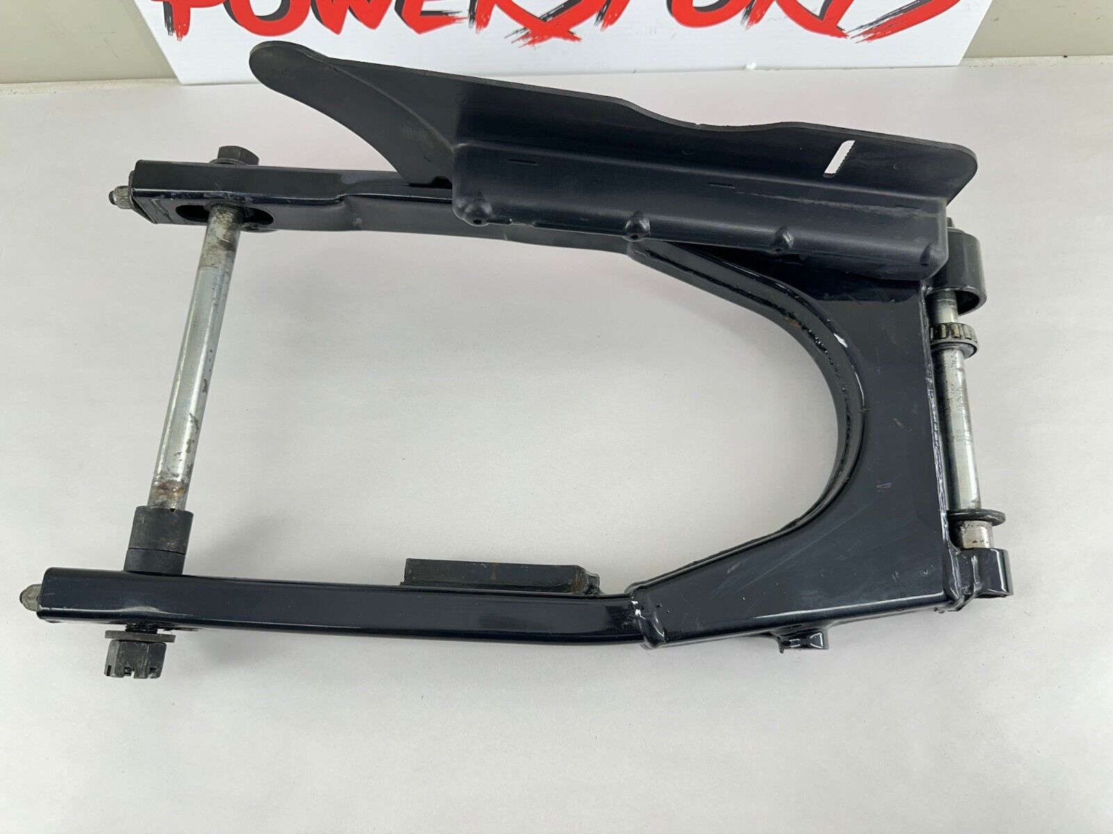 2003 Harley Davidson Sportster Swingarm Fork + Axle + Mounting Bolt