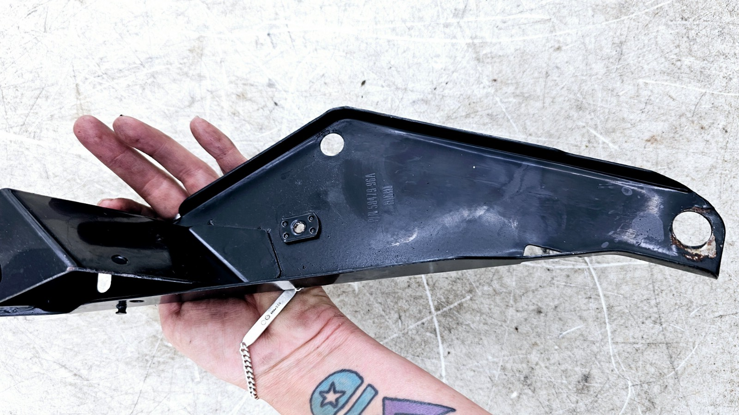 2000 HARLEY ELECTRA GLIDE Right Left Fairing Mount Brackets Black 58479-96A