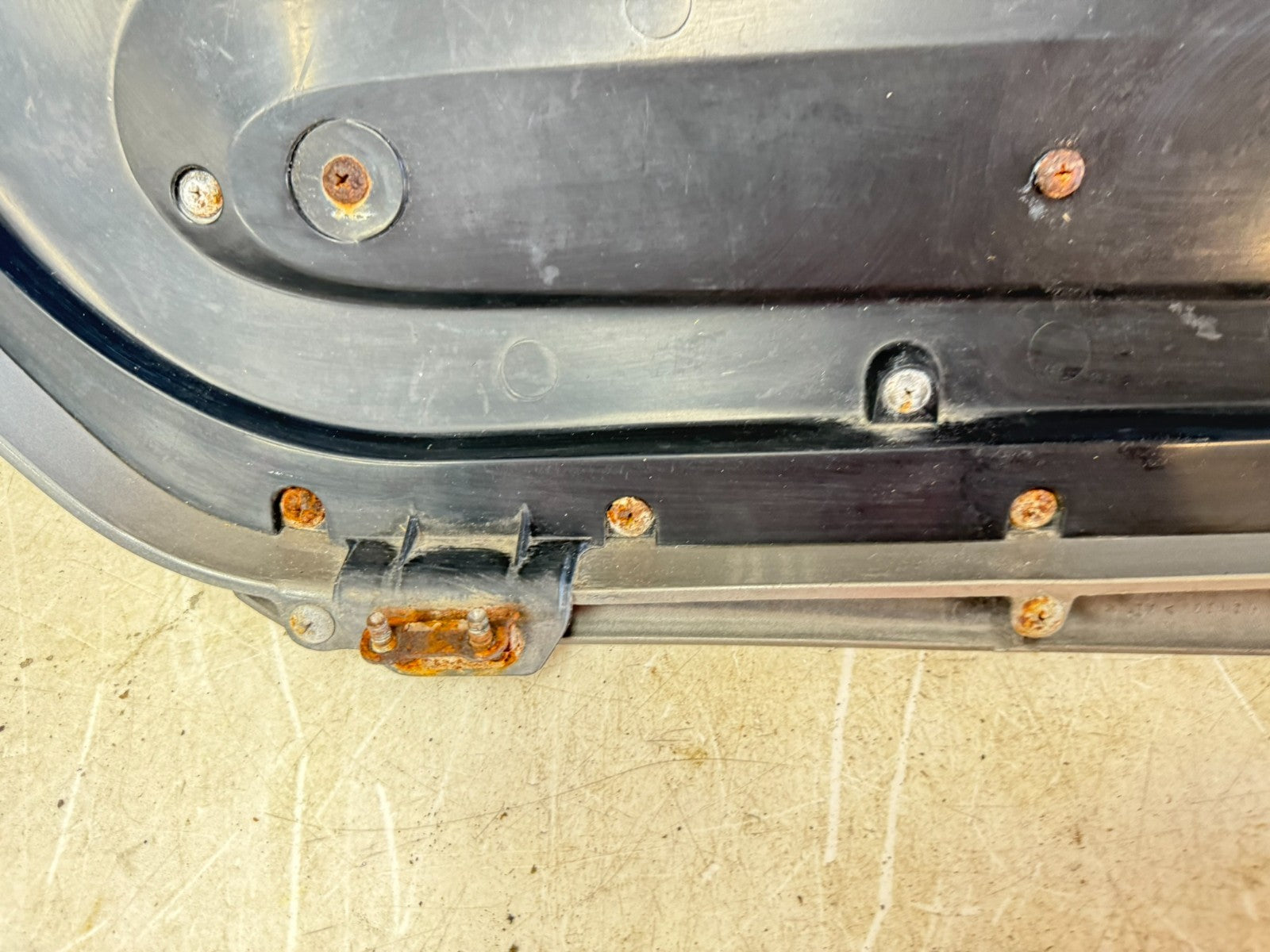 2002 Honda Goldwing GL1800 OEM Right Side Saddlebag Lid Door